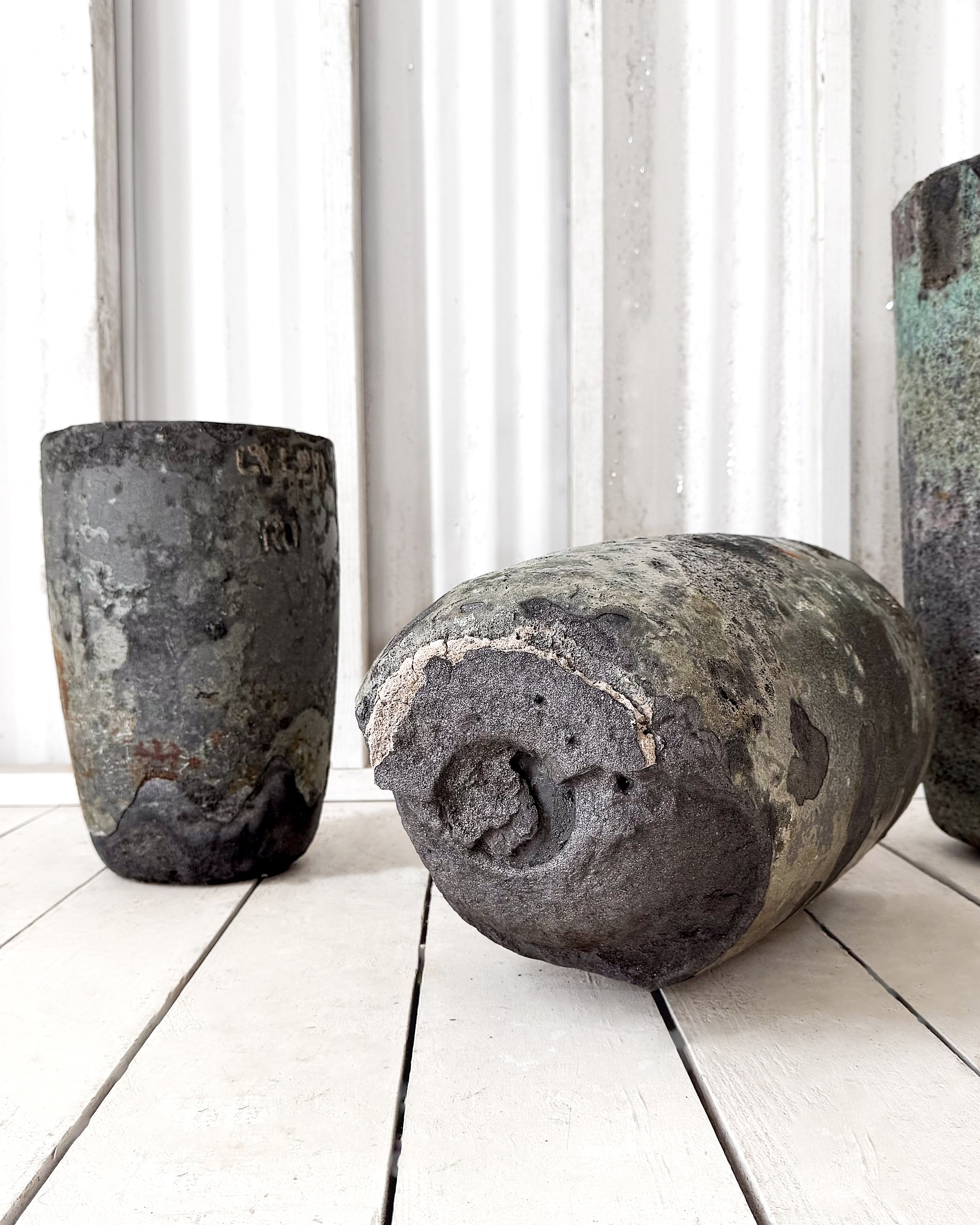 Industrial Lava Stone Foundry Crucibles