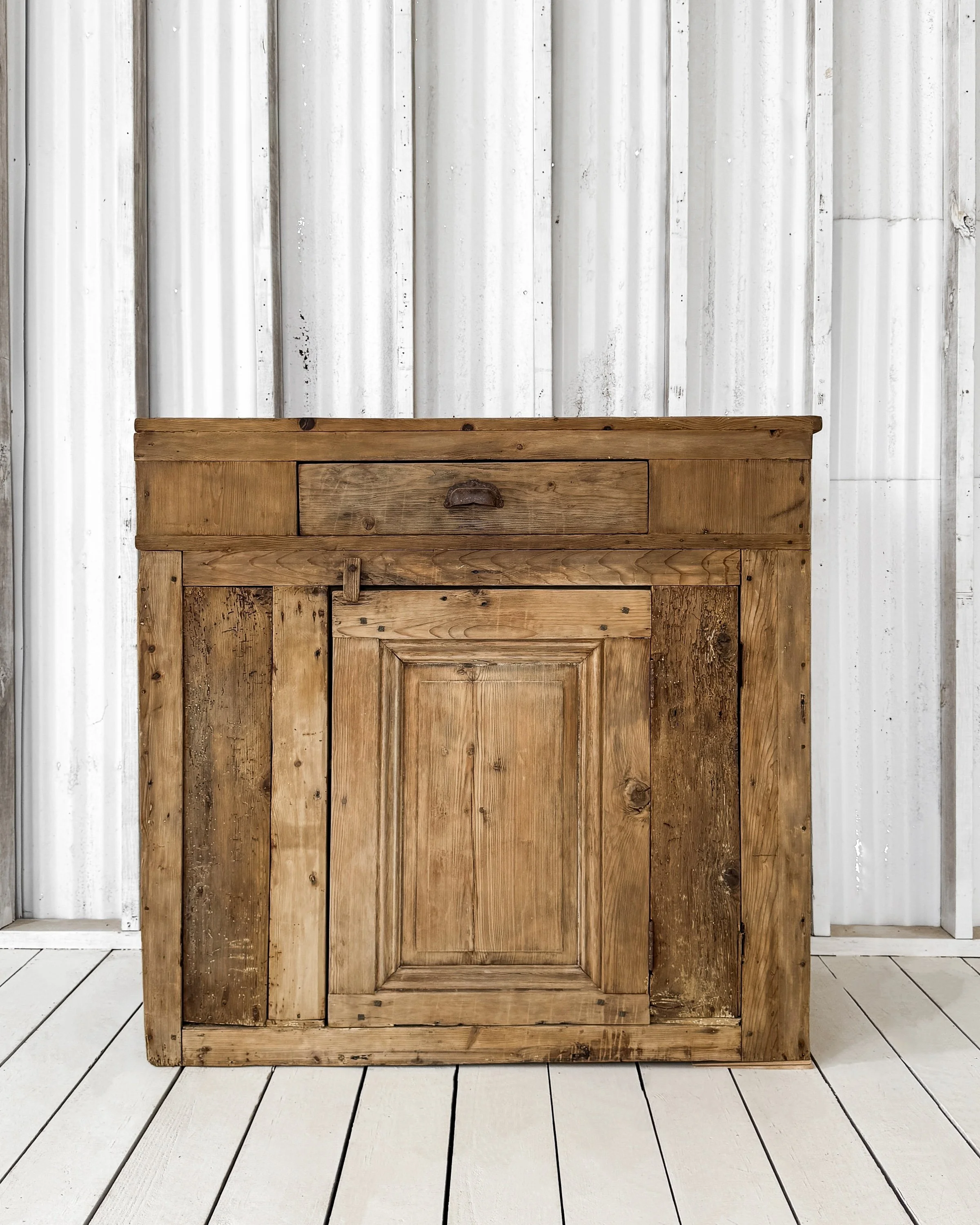 Rustic Pine Alpine Cabinet with Single Drawer