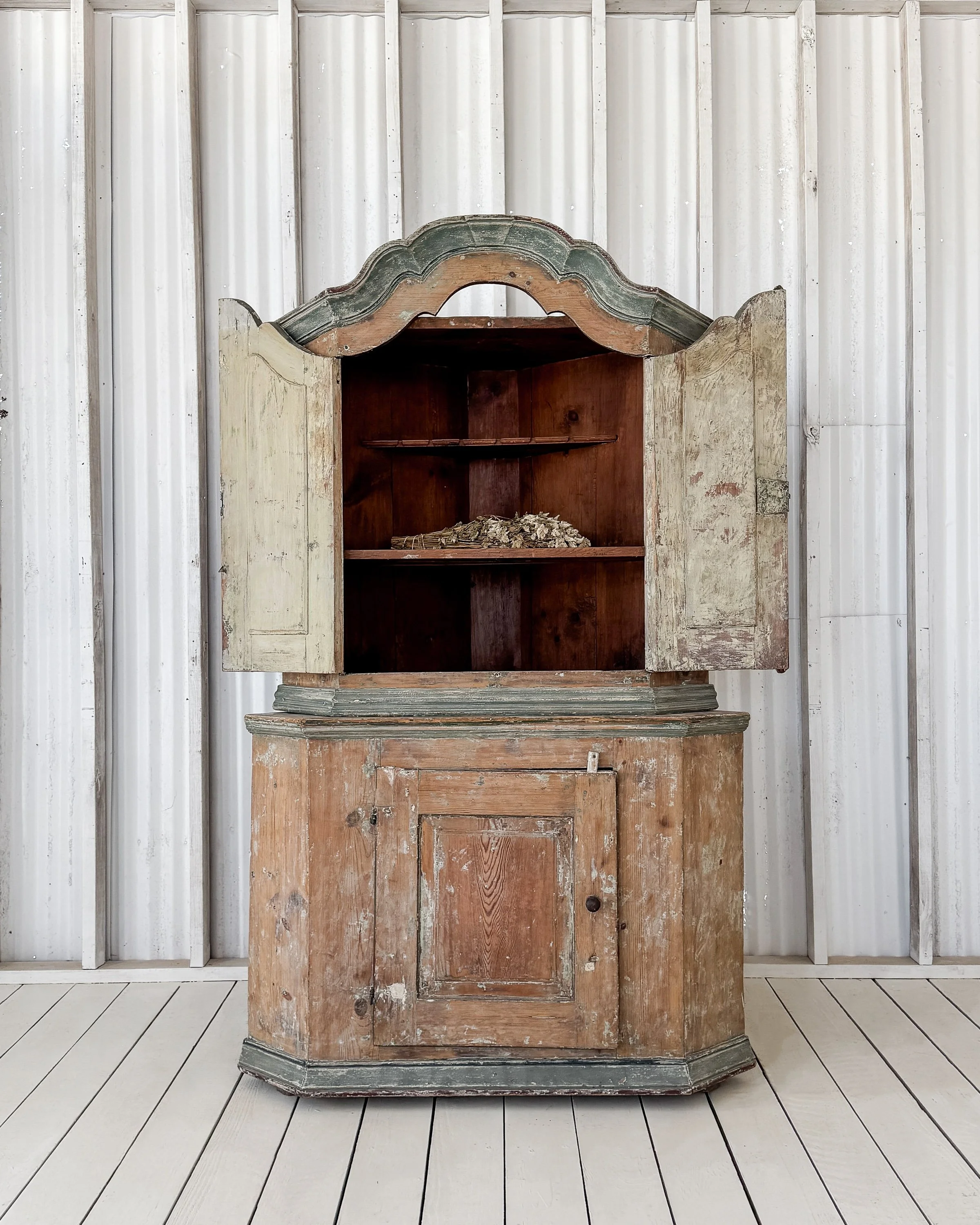 Late Baroque Swedish Corner Cupboard