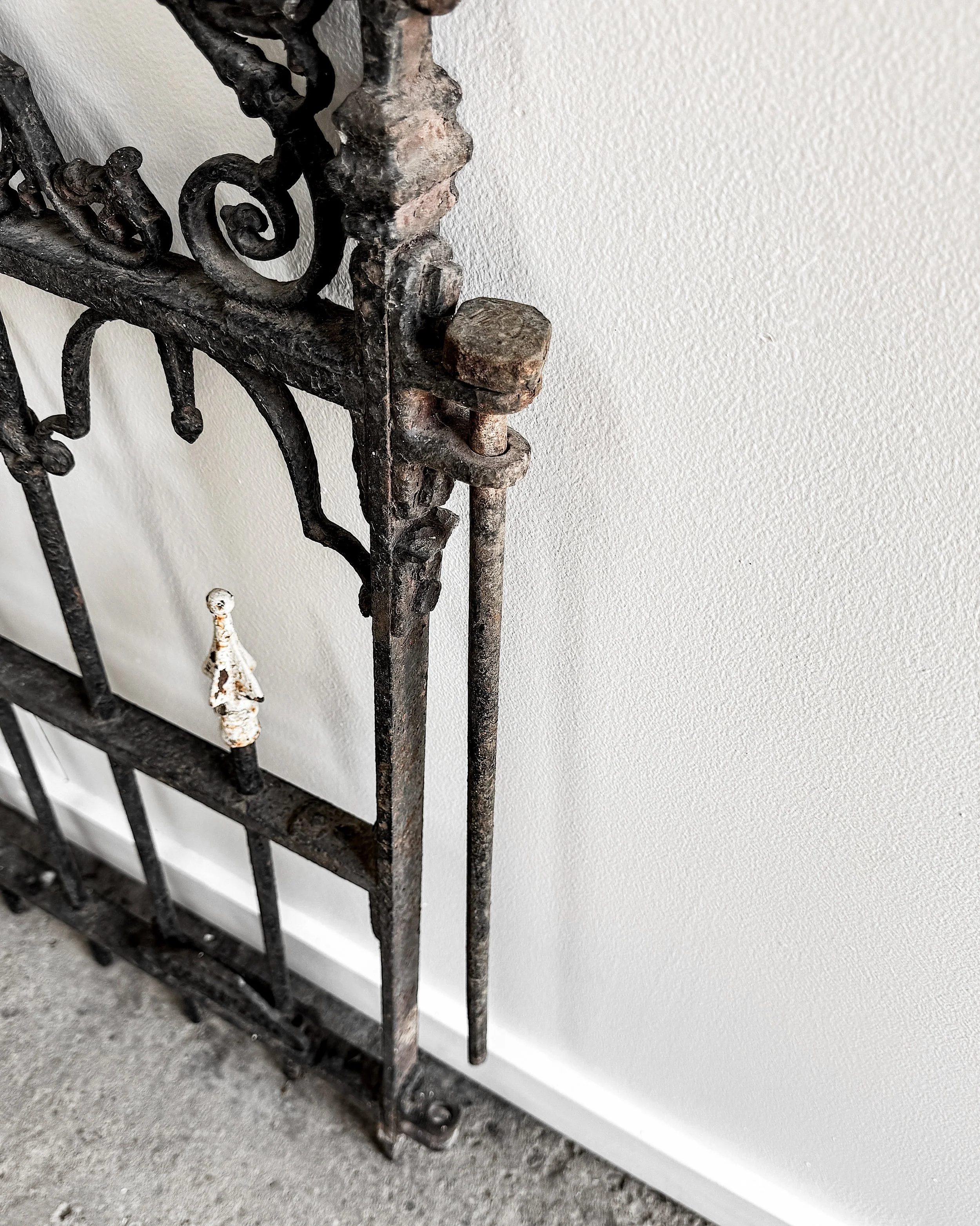 Decorative Cast Iron Victorian Garden Gate