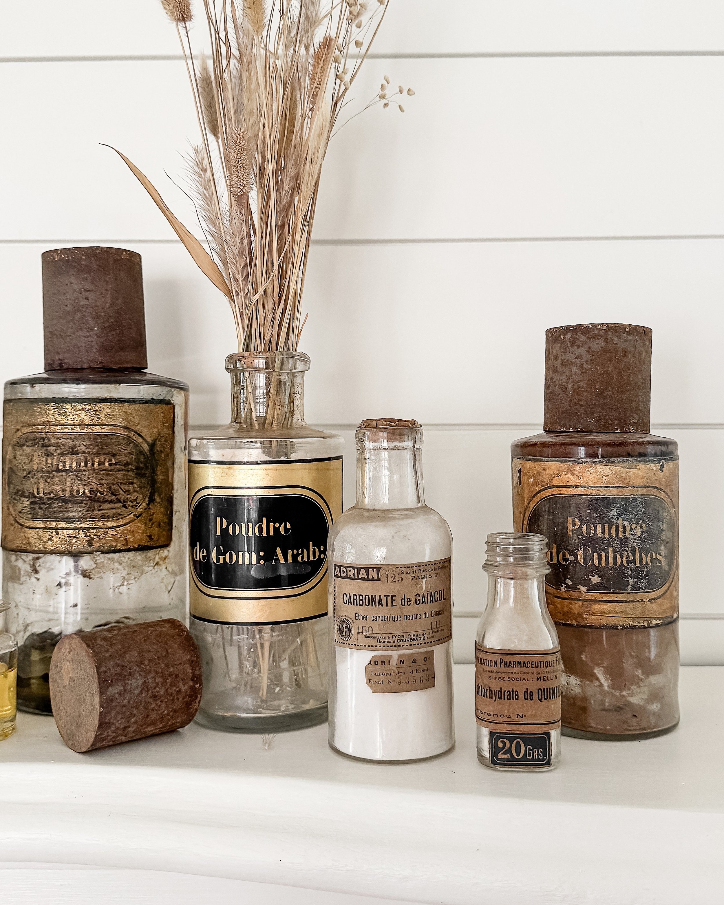 Set of 10 French Apothecary Bottles 14.jpg