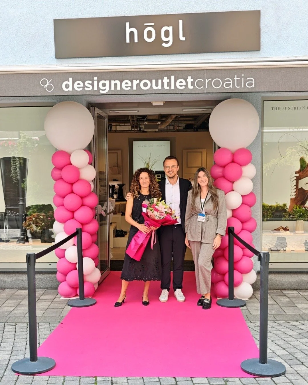 ✨Welcoming H&ouml;gl at Designer Outlet Croatia!

👠On September 11th, perfectly coinciding with the Super Thursday campaign, Designer Outlet Croatia celebrated the opening of renowned Austrian high-end footwear brand H&ouml;gl.

🛍️With this store H