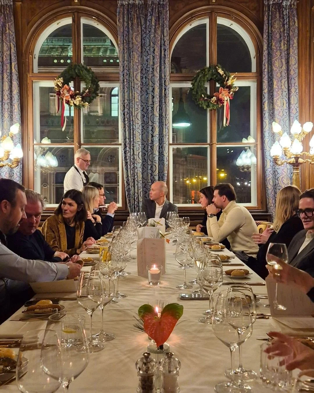 🎄𝗙𝗥𝗘𝗬 &amp; 𝗥𝗢𝗦 𝗖𝗵𝗿𝗶𝘀𝘁𝗺𝗮𝘀 𝗱𝗶𝗻𝗻𝗲𝗿 &ndash; 𝗰𝗲𝗹𝗲𝗯𝗿𝗮𝘁𝗶𝗻𝗴 𝘁𝗼𝗴𝗲𝘁𝗵𝗲𝗿!

Yesterday, we had the wonderful opportunity to invite everyone to Vienna and celebrate this special time of year with our colleagues from FREY.
