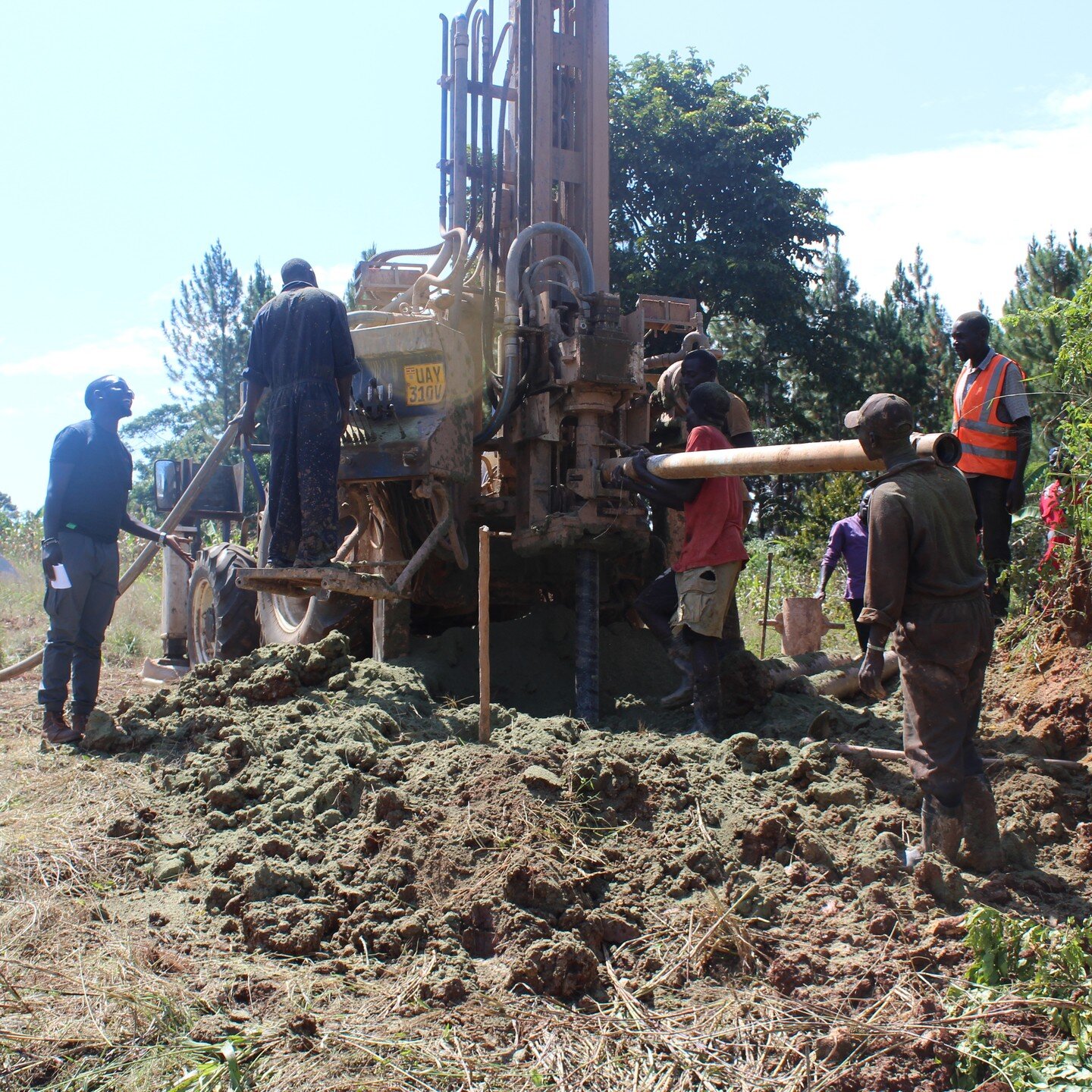 We're excited that implementation of the #irrigation project has kicked off. This project is intended to increase food production for #OmoanaHouse, a child rehabilitation program that supports children in stages 3 &amp; 4 of #HIV&amp;AIDS disease in 