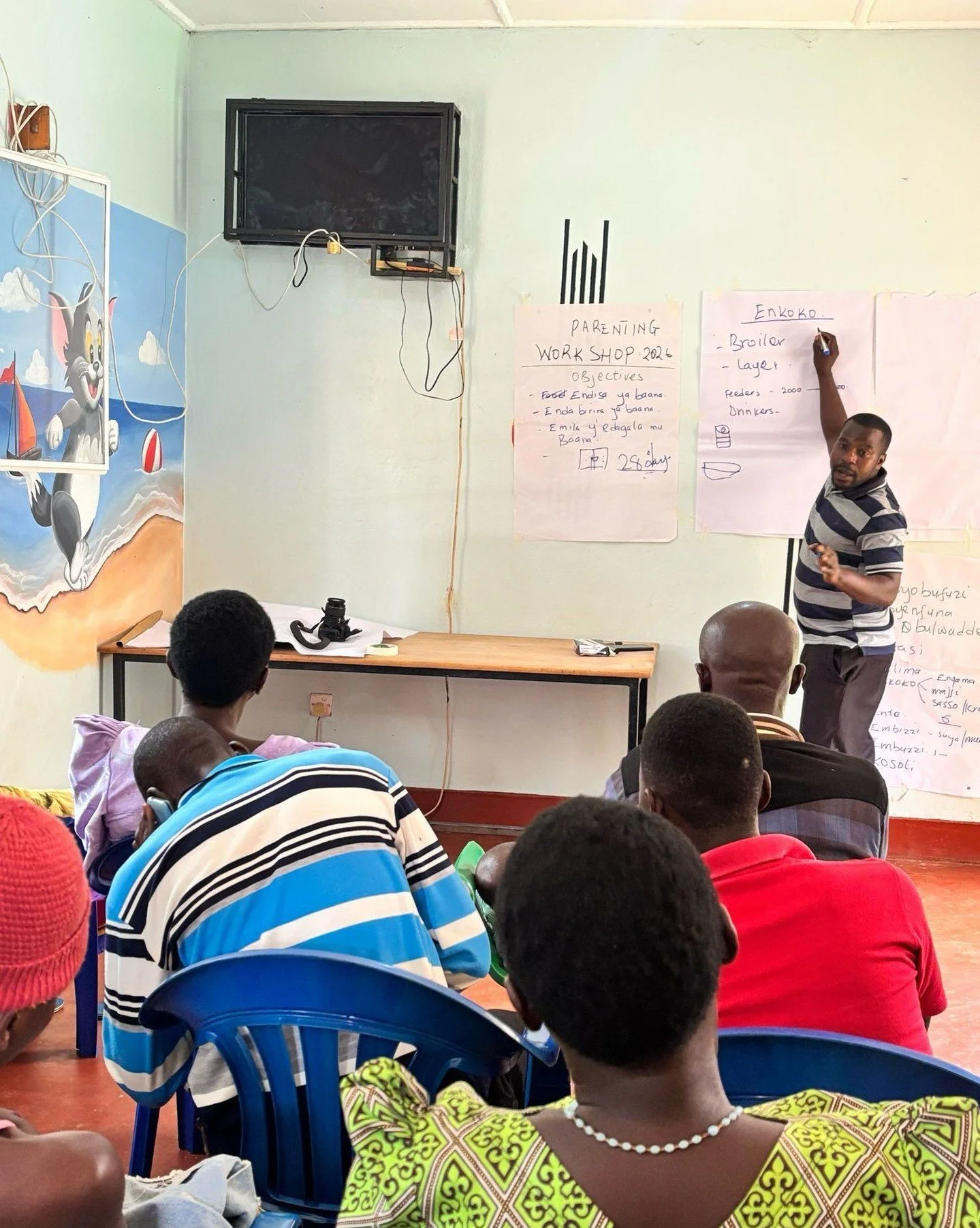 Yesterday at Omoana House, parents gathered to exchange wisdom and support in our Parenting Workshop. 💛 From crafting nutritious meals for kids to practical advice on administering medicine and tackling daily parenting hurdles, we learned that fello