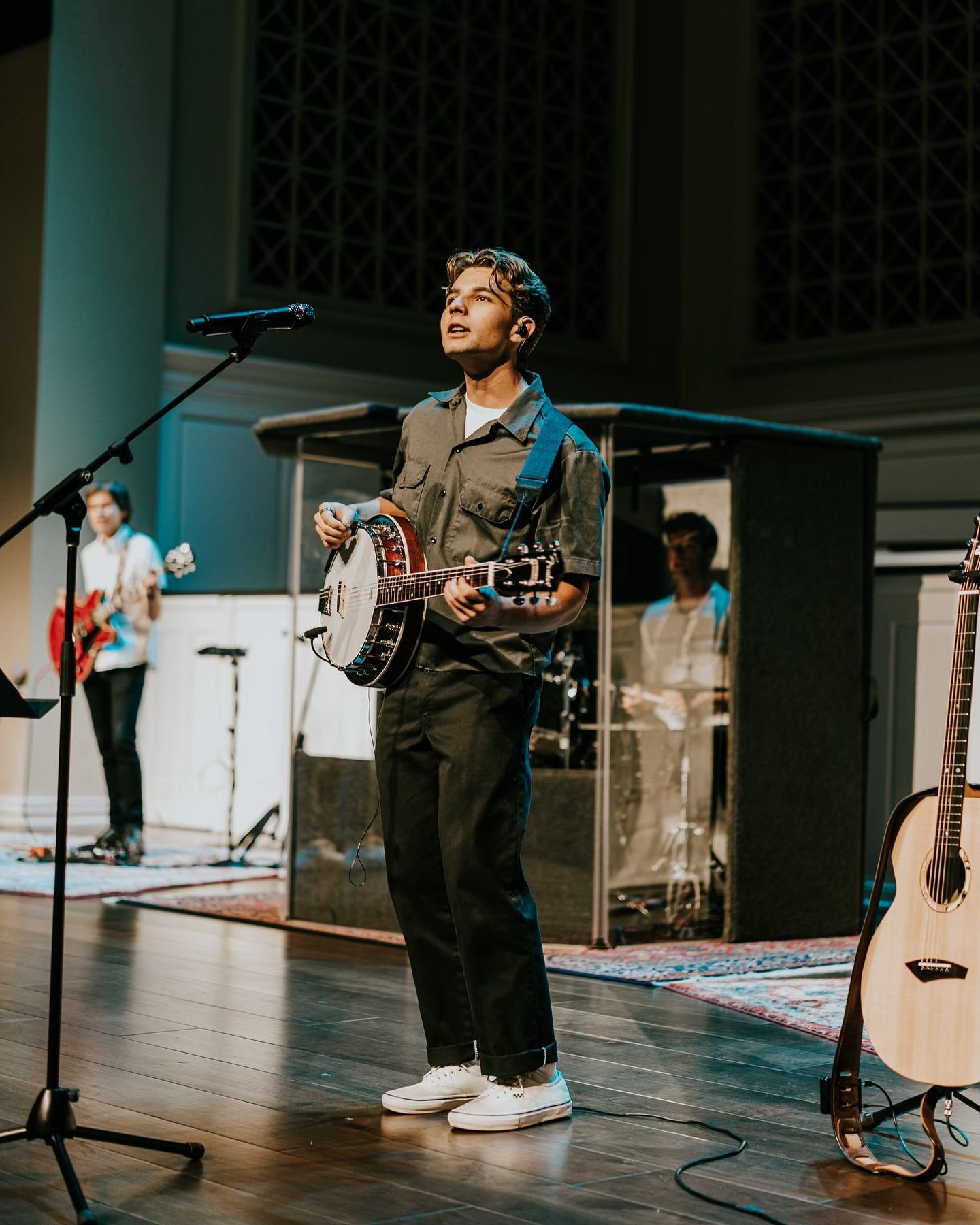 Back from fall break and so excited to be worshiping with you all again @boycecollege 

#worshiptogether 
#boycecollege