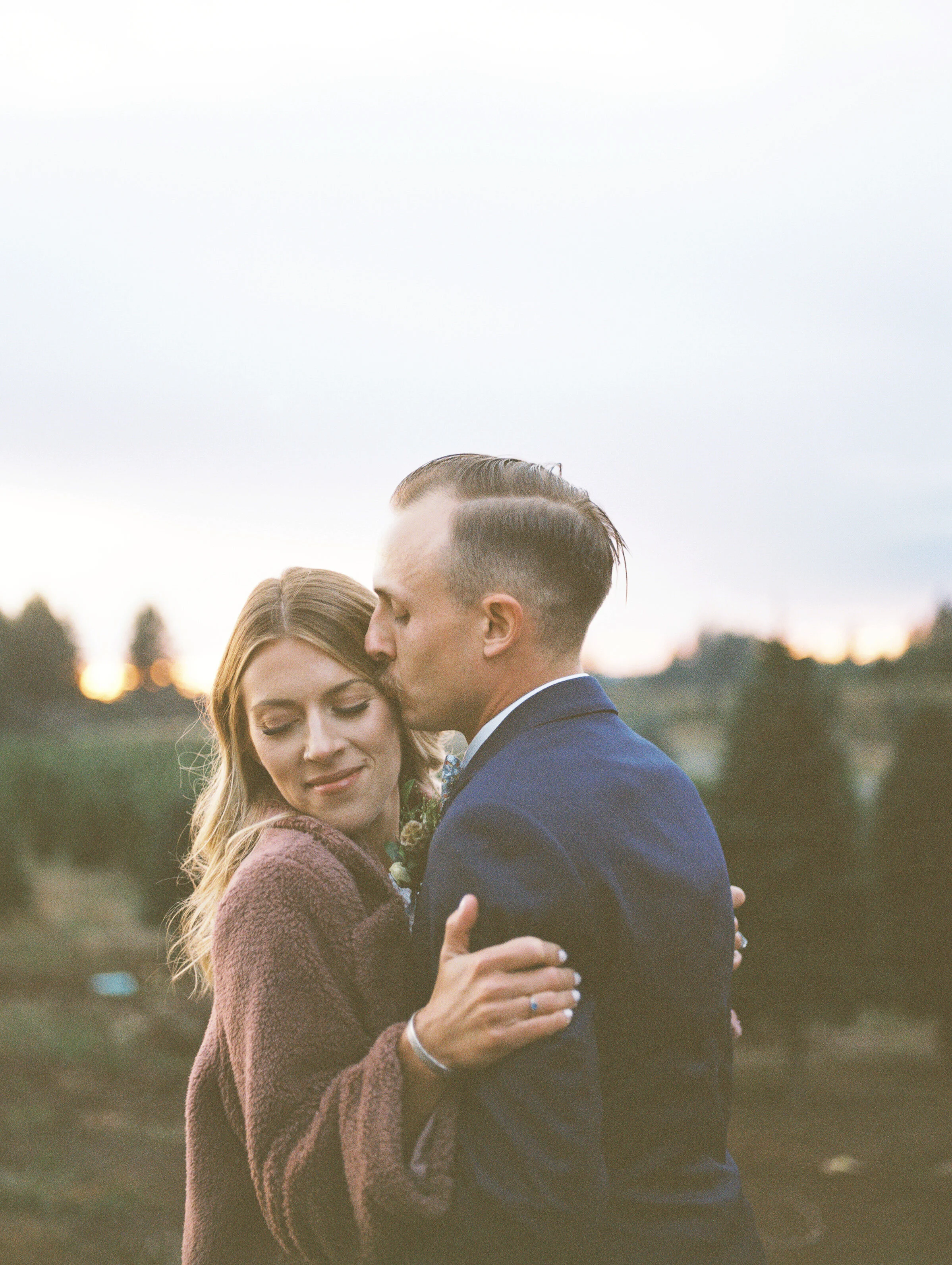 AmyTrevor_OregonFarmWedding-43.jpg