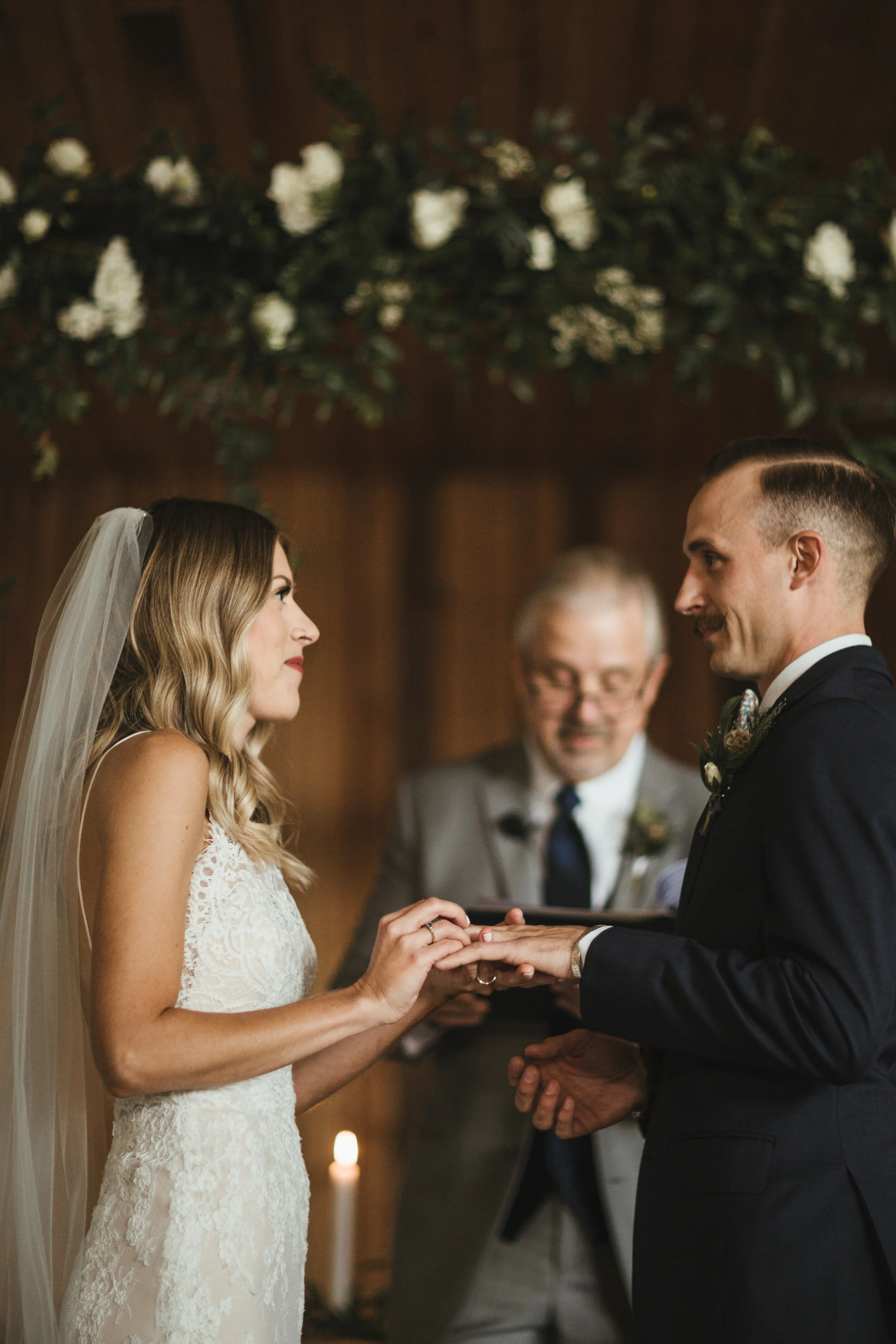 AmyTrevor_OregonFarmWedding-18.jpg