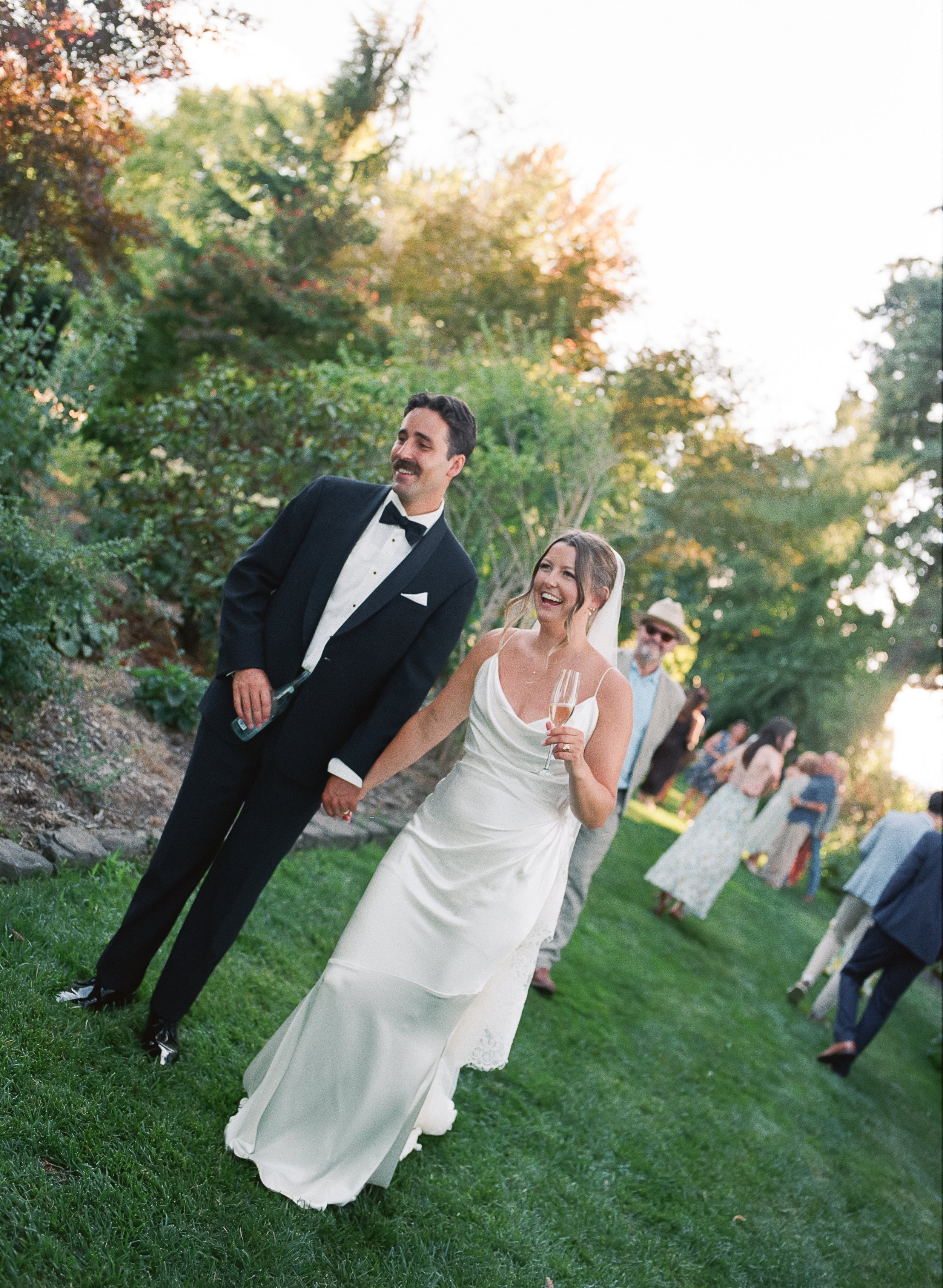 ABBY + CHRIS / PORTLAND GARDEN WEDDING