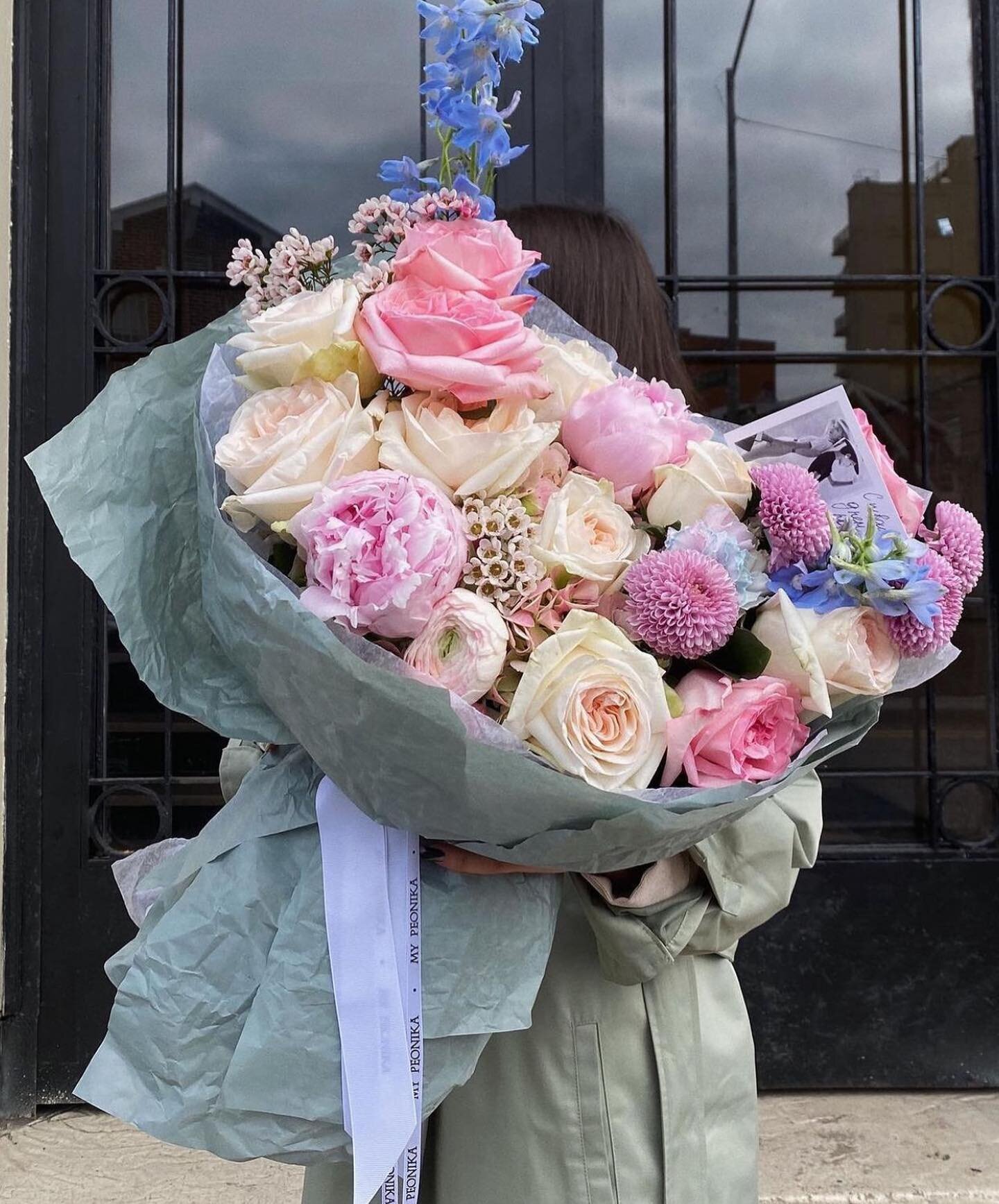 Valentine&rsquo;s Day is right around the corner. A few years ago, flowers may have been the easy solution to not knowing what to get someone. However, with the love of aesthetic and know your special someone&rsquo;s style&hellip;it can actually be v
