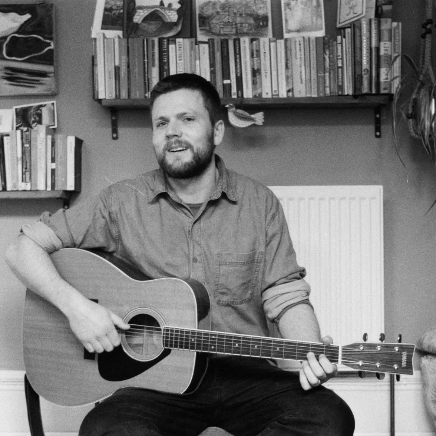 OUT NOW! @alastairgordonmusic latest single 'Meet Me In The City' is an absolute summer banger.

Get it blasting out in the car with the windows down!

Link to the track in our bio

#folkrock #blues #carmusic #sheffieldmusic
