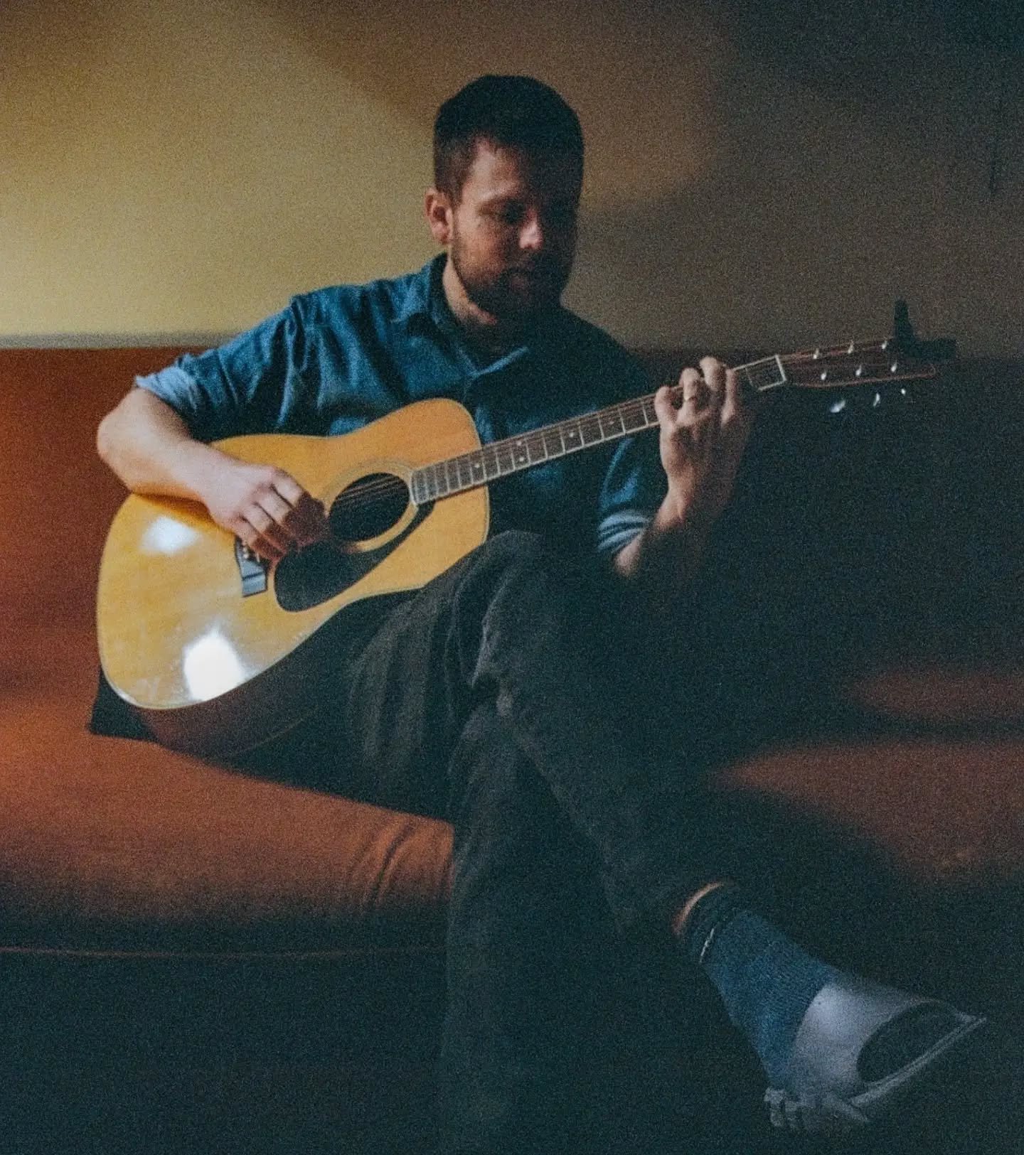 Tomorrow! It's @alastairgordonmusic album launch at @hybrid3studios !

If you haven't got your tickets what are you doing? Have you seen this guy? He even makes Crocs sliders look cool. 

Head to his account for the ticket link!

#albumlaunch #crocs 
