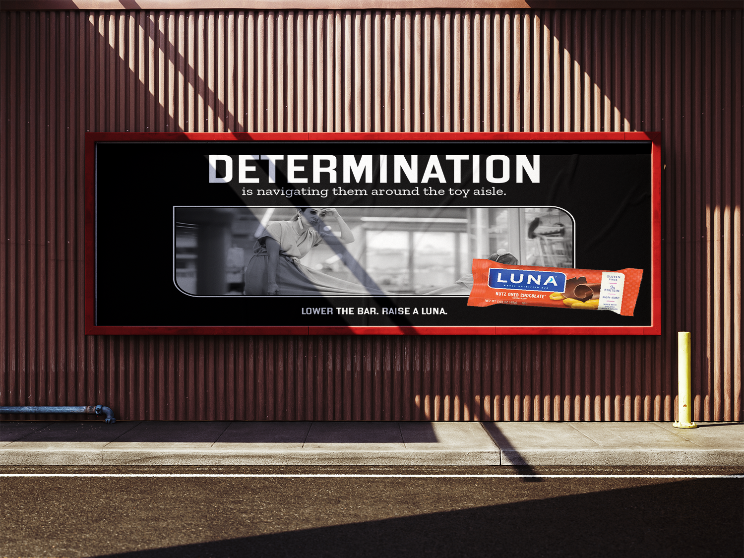 Luna Bar_Billboard Mock-Up_03_RND2.png