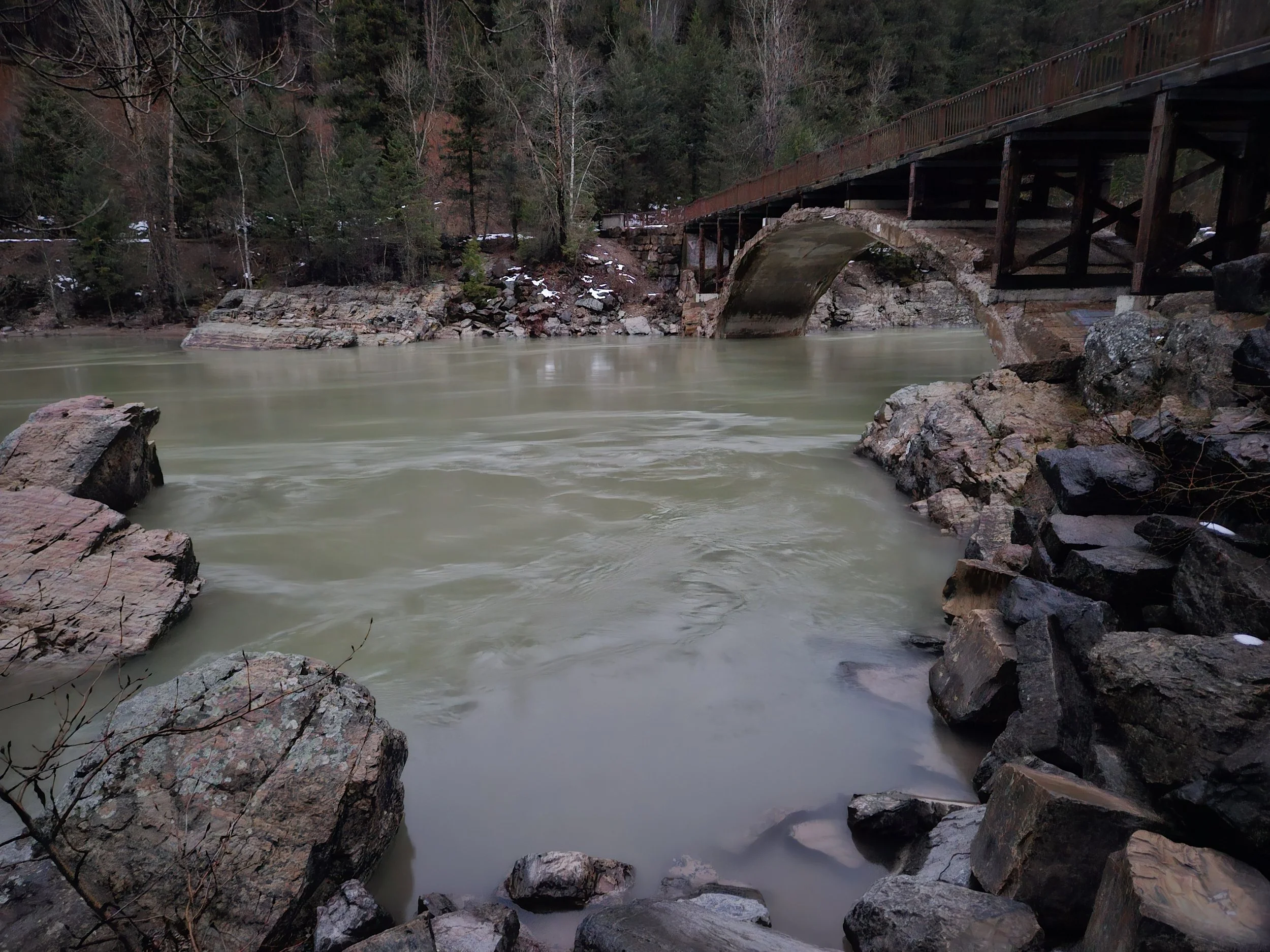 Thurs., Dec. 15th, 2025 07:50 MST Middle Fork of Flathead Wild &amp; Scenic River looking downstream towards Belton Bridge &amp; Glacier National Park, near West Glacier, MT Photo Credit: Sheena Pate