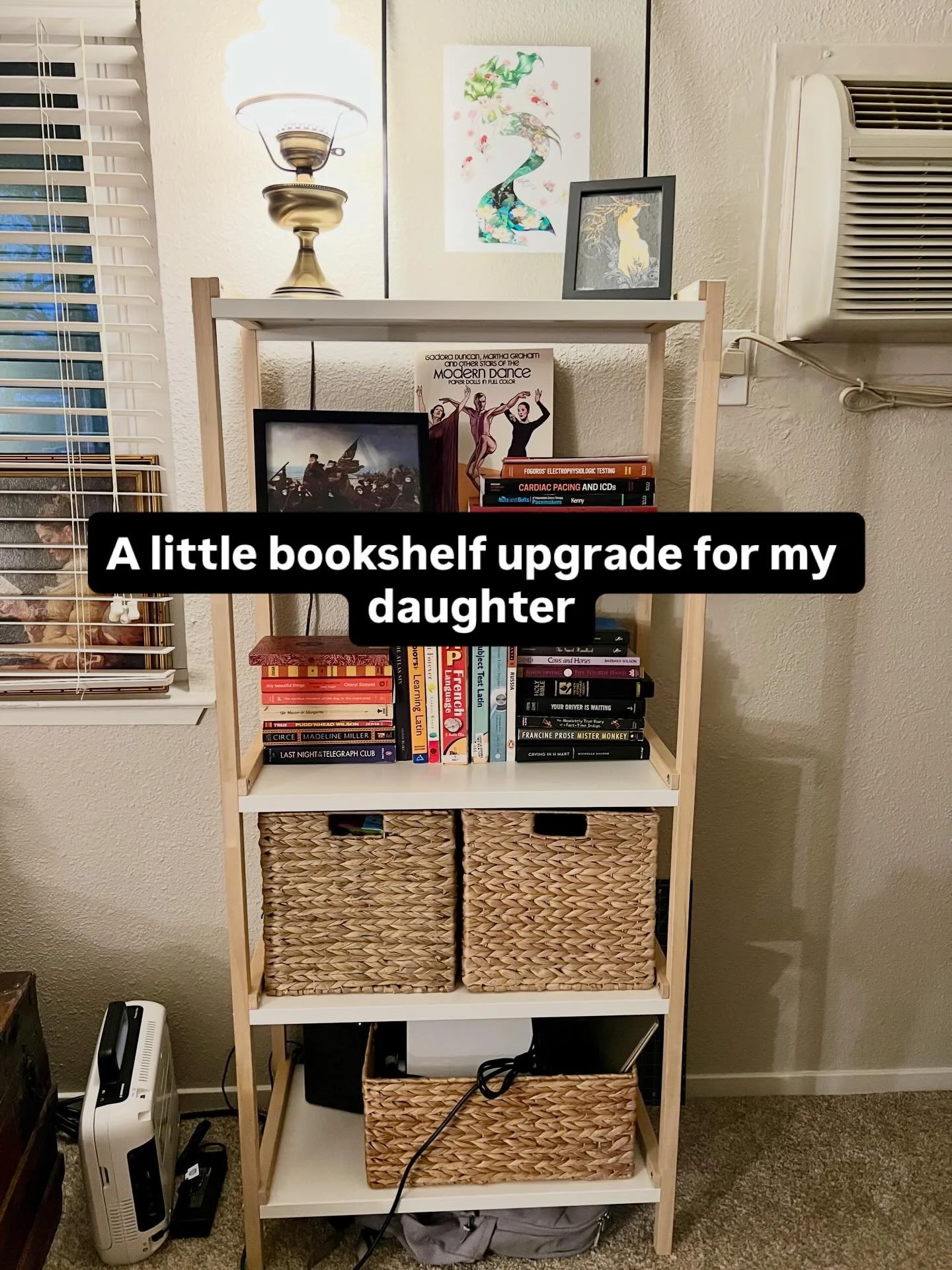 A little organization and containment goes a long way.
#stacysorts #organized #organizingideas #organizeyourlife #homeorganizing organization