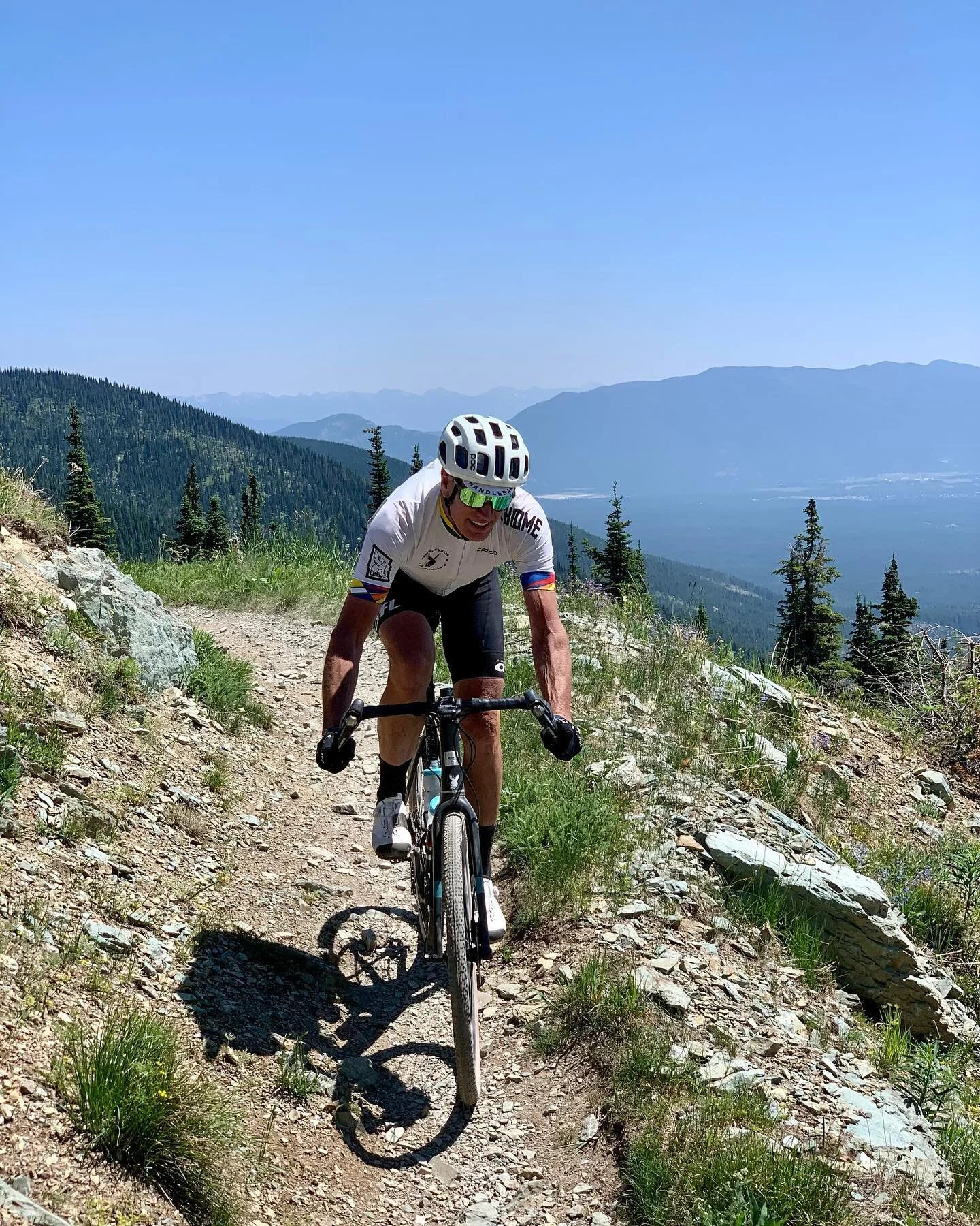 Celebrity appearance by the great @herbbool ! Good luck at the @tusharcrusher 🤴 #crushorbecrushed #mayorofmarin #dflracingteam #whitefishmountainresort