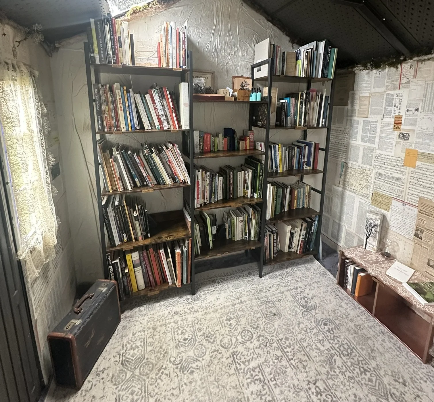 Book Shed - Over 200 books