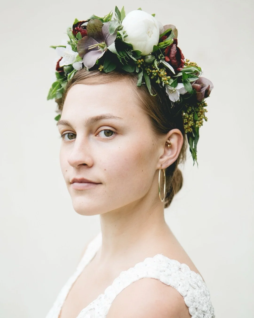 Throwback to a spring when we made wearables feel truly regal 👸🤲✨

A decade since learning from @passionflowersue &amp; still carrying that magic forward

Photography by Ethan Harrison
Venue @eventsatrokeby
Design by @meadowwilds ✨

#springthings #