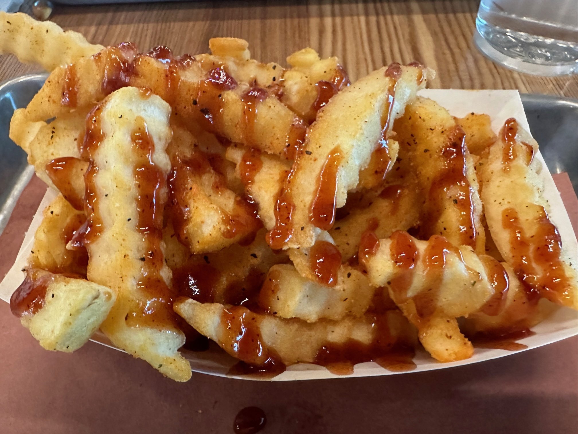 Crinkle Fries w/ Level Up Sauce