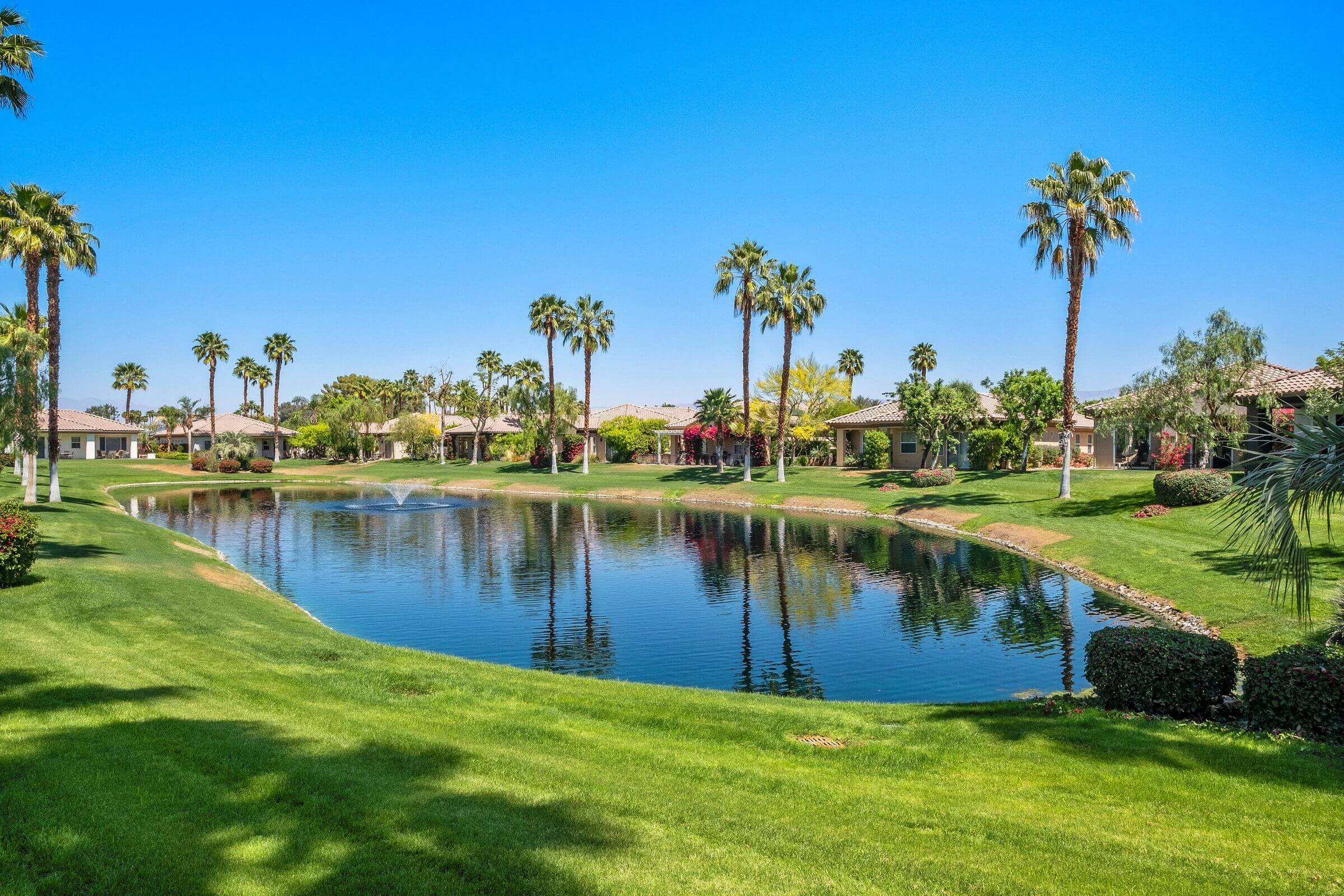 Mission Hills Lake Front Rancho Mirage 92270