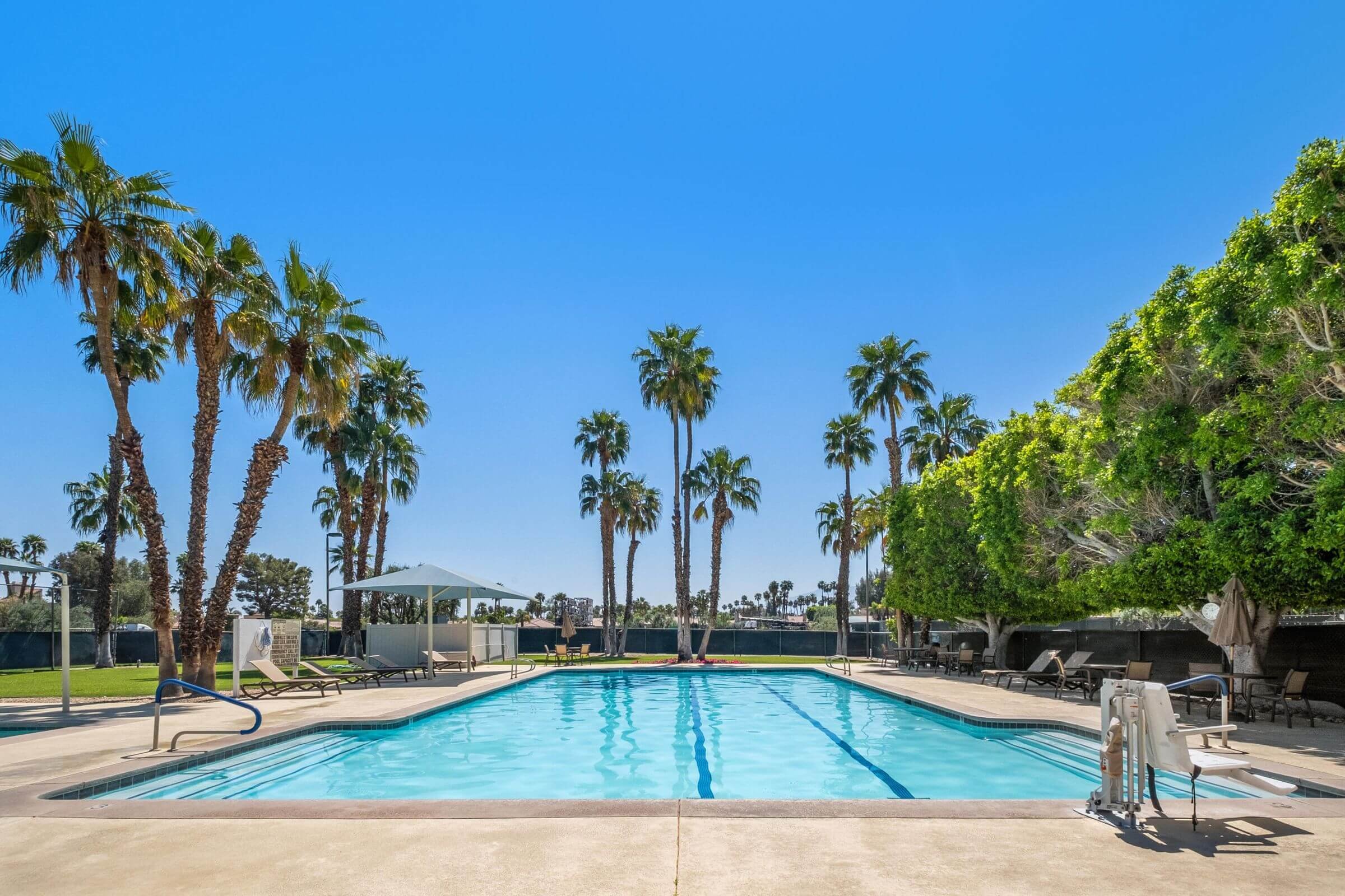 Mission Hills Lake Front Houses