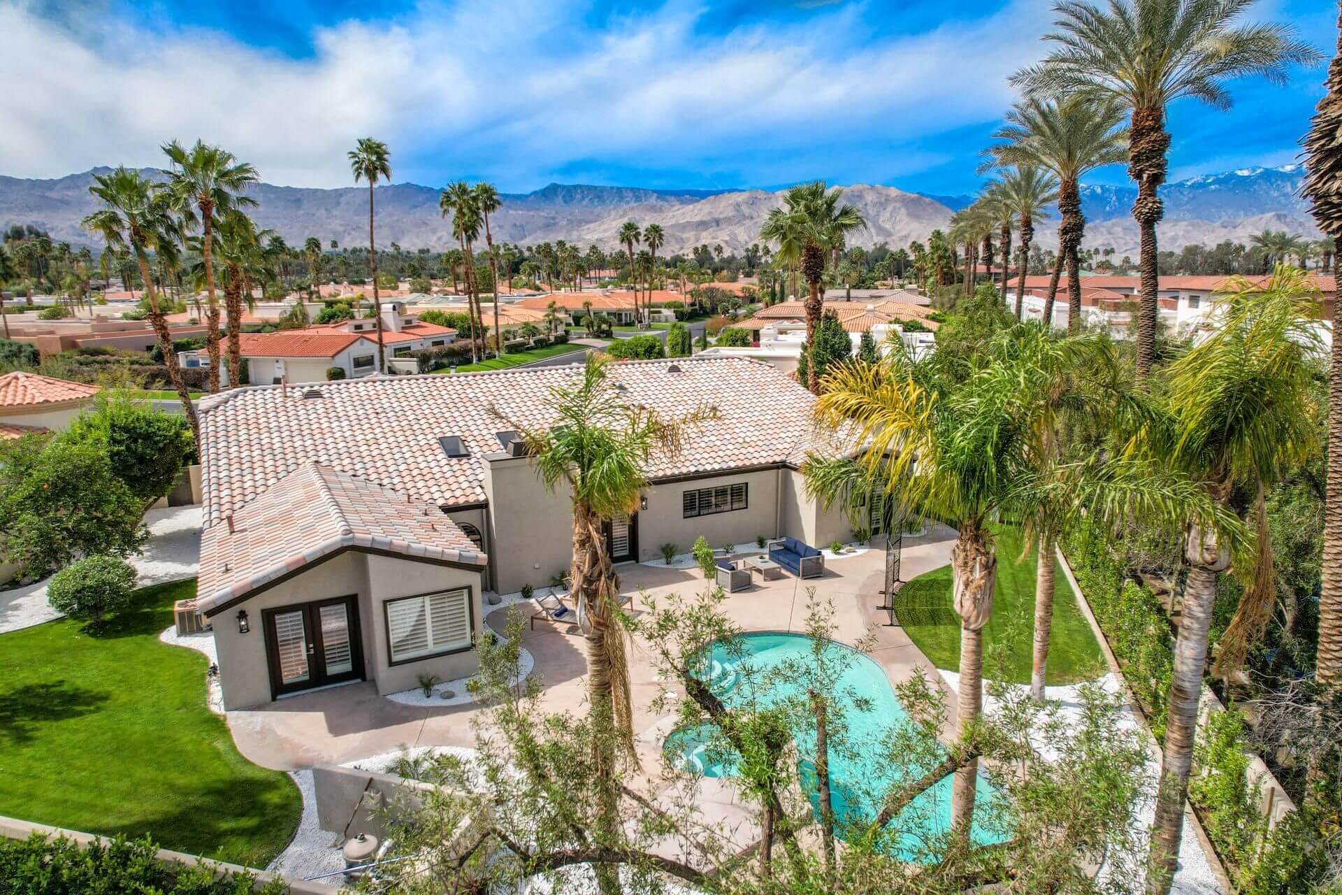 Cove at Indian Wells Community