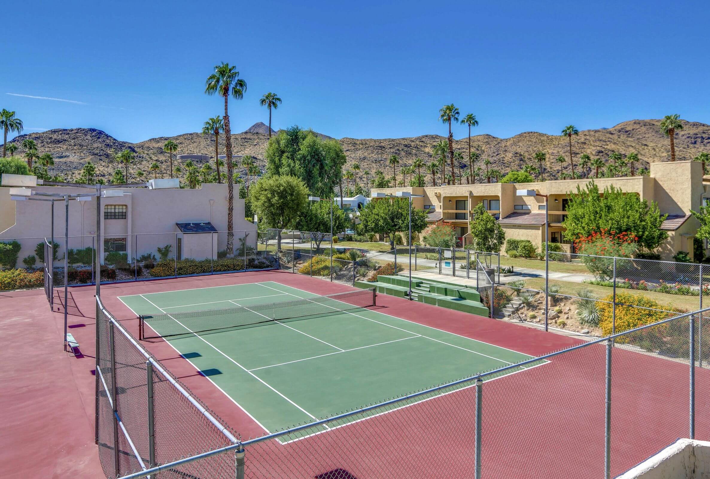 Palm Springs Golf and Tennis Neighborhood