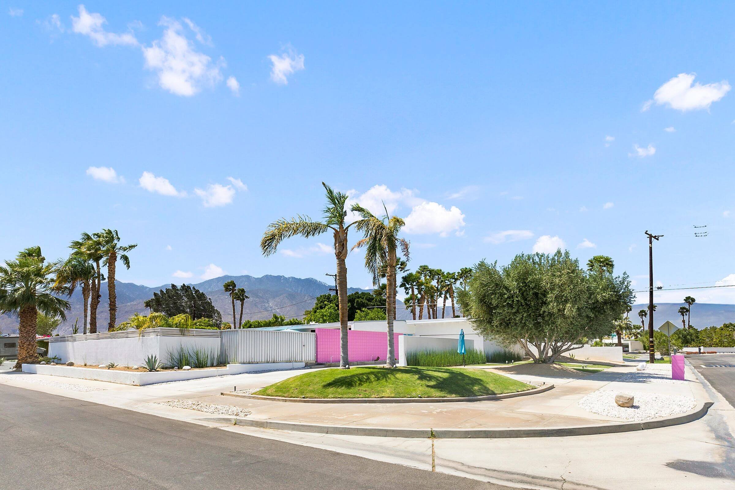 El Rancho Vista Estates Neighborhood