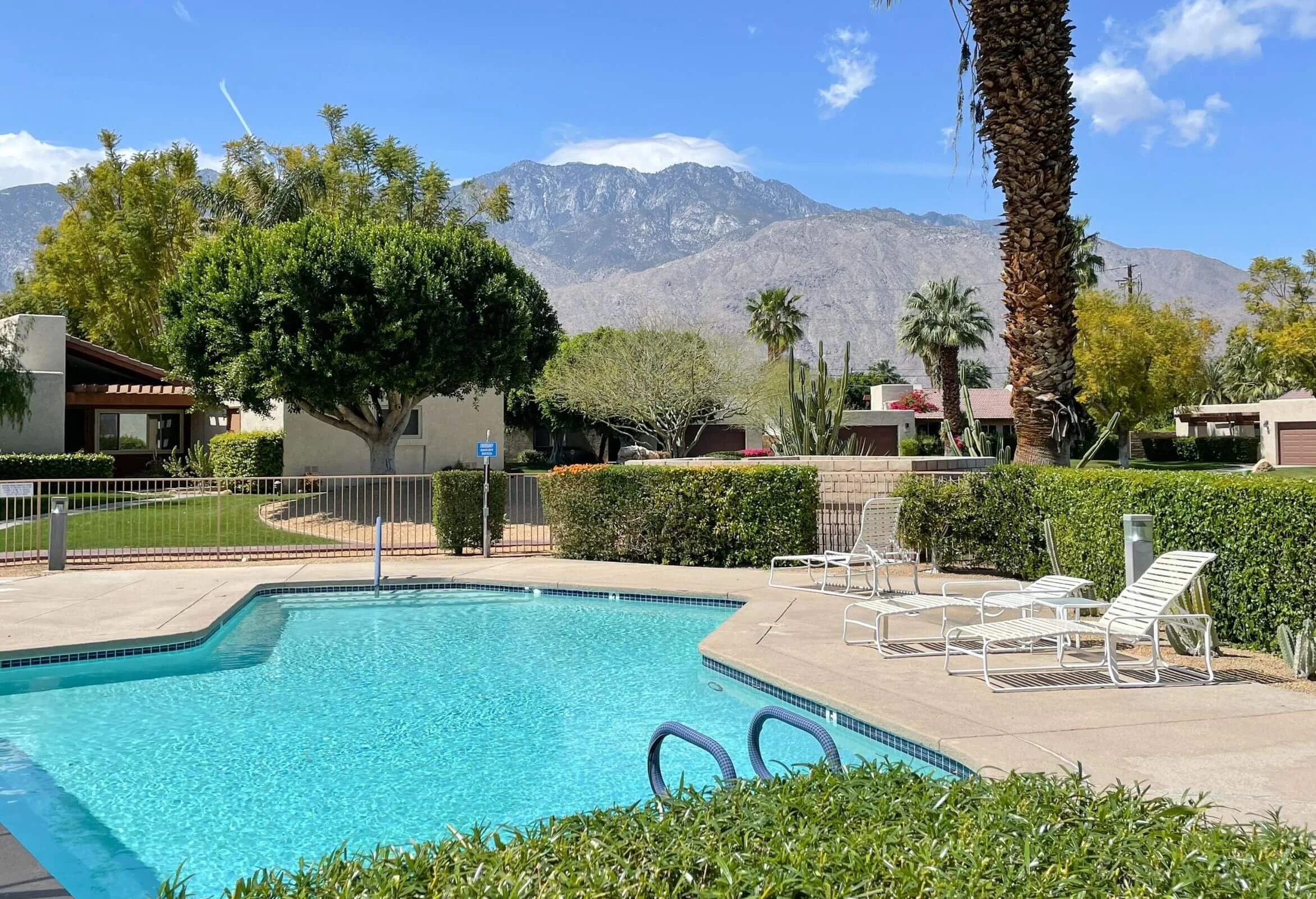 Ridgeview Community Pool