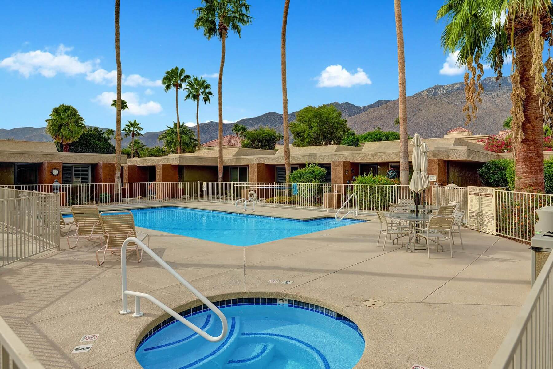 Desert Palm Villas Community Pool
