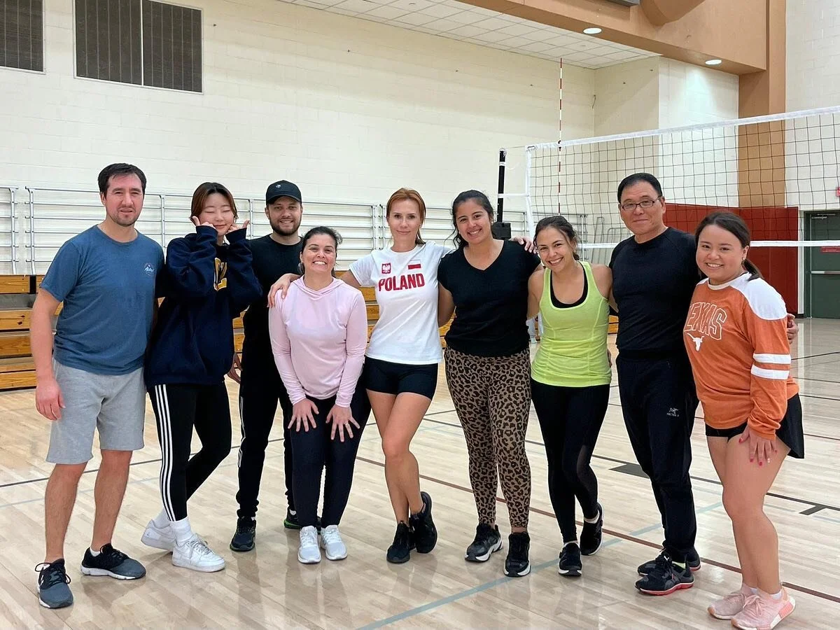 🏐VOLLEYBALL TOURNAMENT🏐
HOFTies, our volleyball team, participated in a charity volleyball tournament last Saturday!
We did a good job and feel the dynamic movements ⛹️‍♂️
#HOFT #ESL #Austin #volleyball