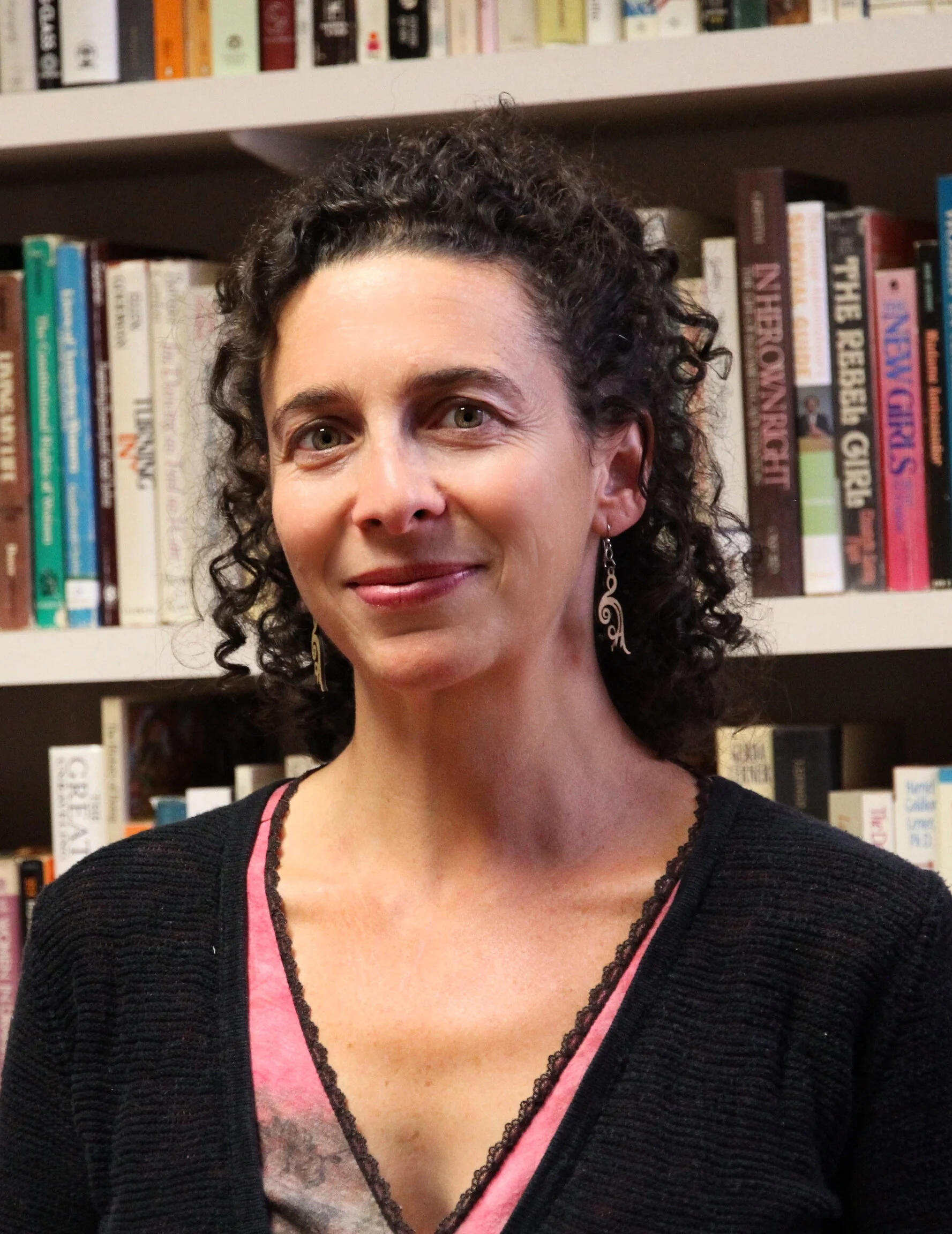 Hava Gordon Headshot - Hava Gordon.jpeg