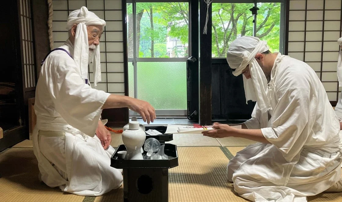 Why business executives from around the world come to train deep in Japan's mountains