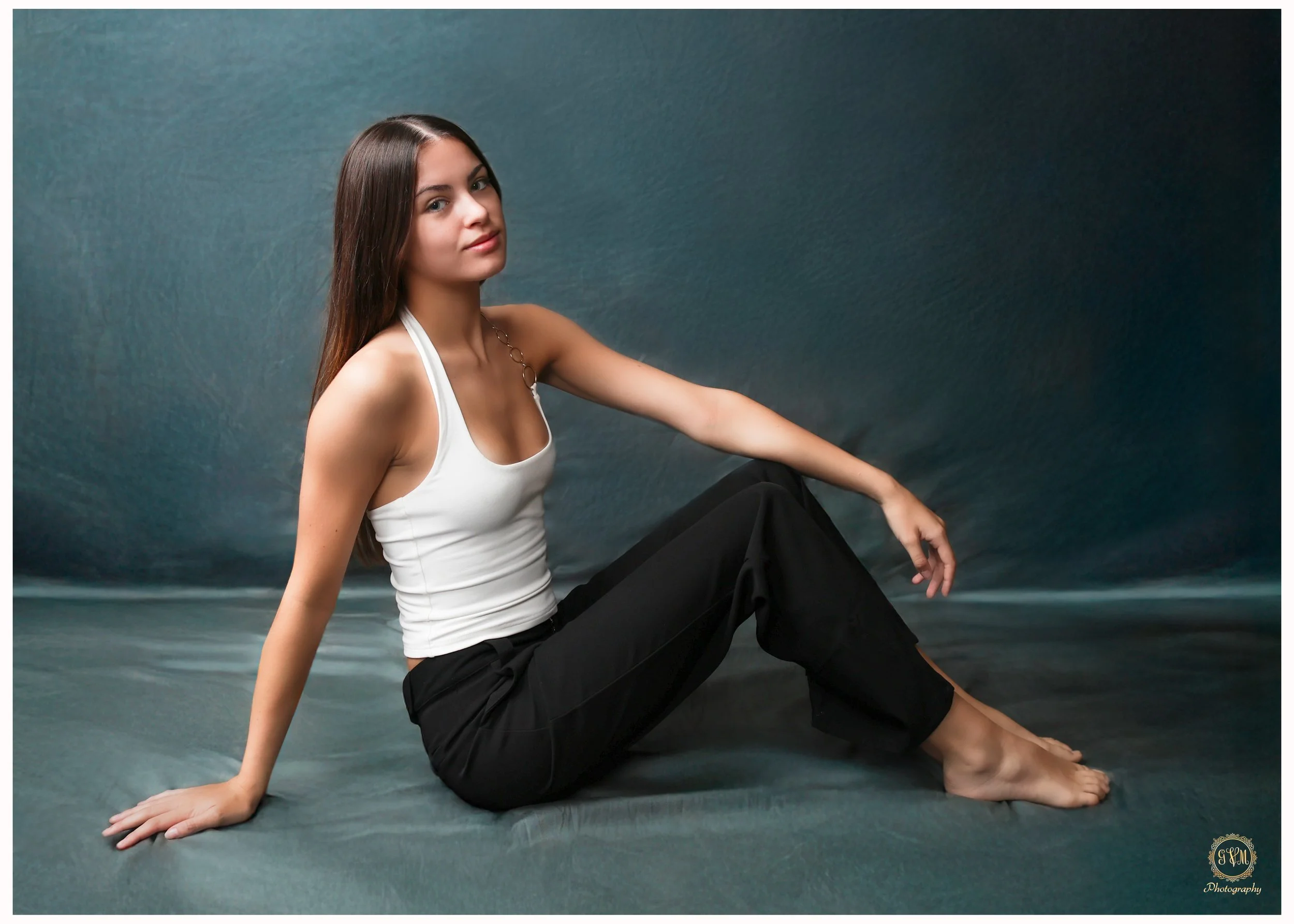 Portrait14_IMG_9755-Edit copy3.jpg