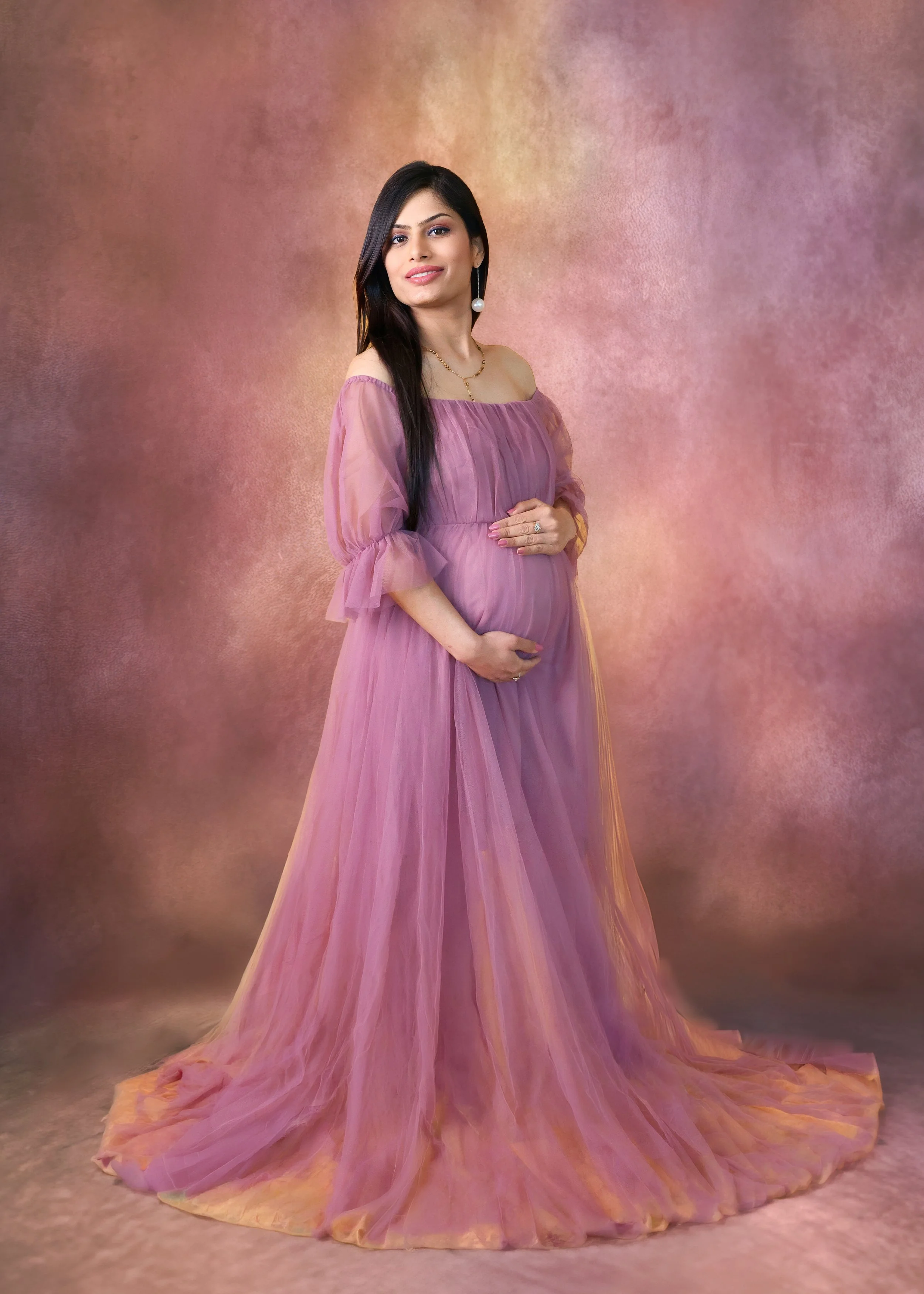 Pink_Maternity_Dress_GVM_AriannaOlgaKoshevaya_2026.jpg