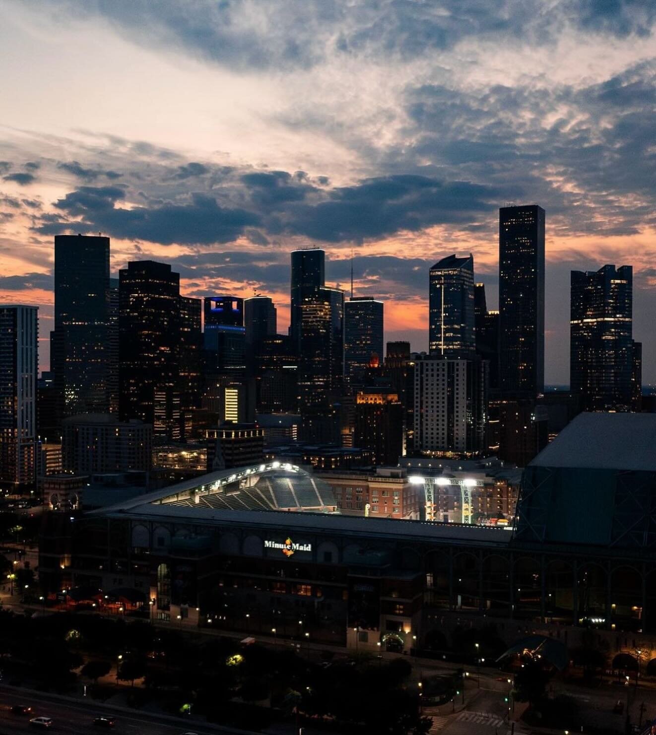 What a view! 🤩

Who are you watching tonight&rsquo;s game against the Toronto Blue Jays with? Tag them in the comments below! 

📸: @minutemaidpark 

#athletesandcauses #lancemccullersjrfoundation #nonprofit #houston #htown #gostros