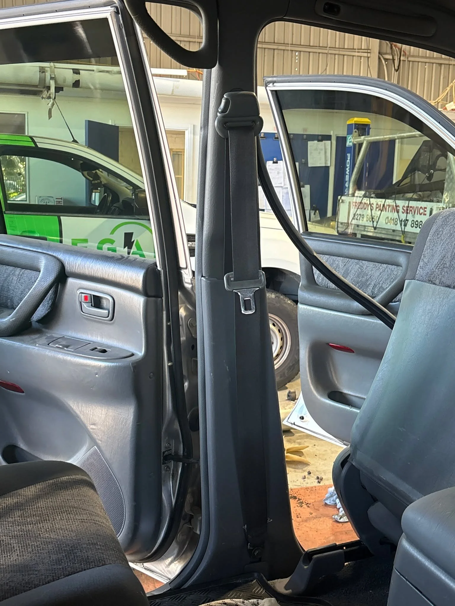 The original seatbelt assembly on this 2001 Toyota Landcrusier had a fault within the airbag pre-tensioner deployment system used when an accident occurs causing an airbag light to flash on the dash.

After installation the airbag system was reset to