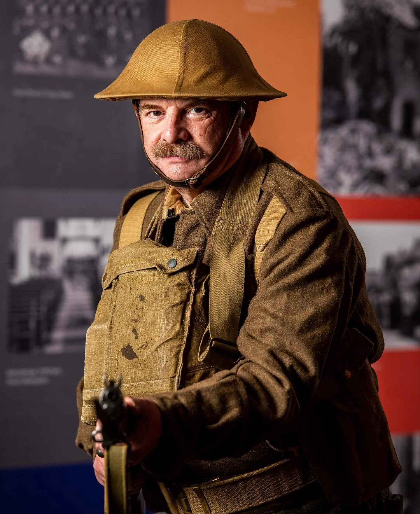 📷 This on-location portrait is one of a series images shot for @hantsculture @milestonesmuseum as part of a recruitment campaign for volunteers.
.
.
.
If you need staged studio or on-location portraits for your organisation or if you are an individu