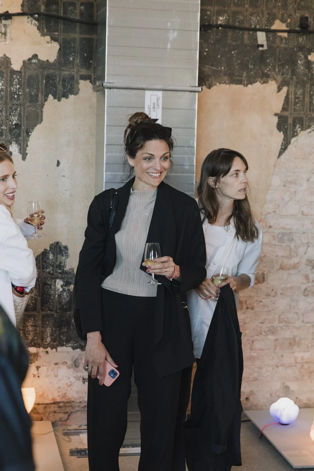 VERNISSAGE -photo by Rasmus Lindahl - 31.jpeg