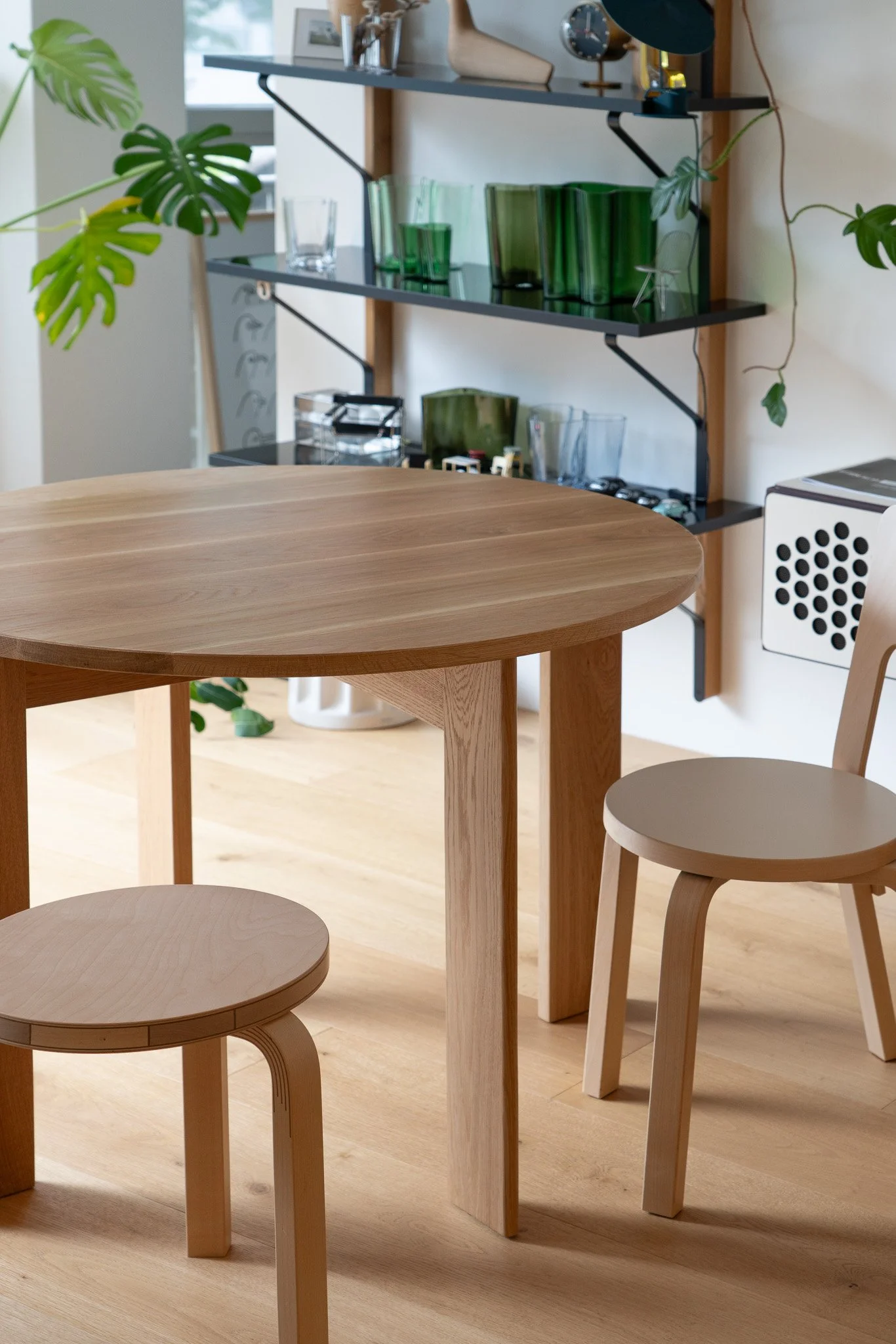 kunsik-malmotable-960mm-9.jpg