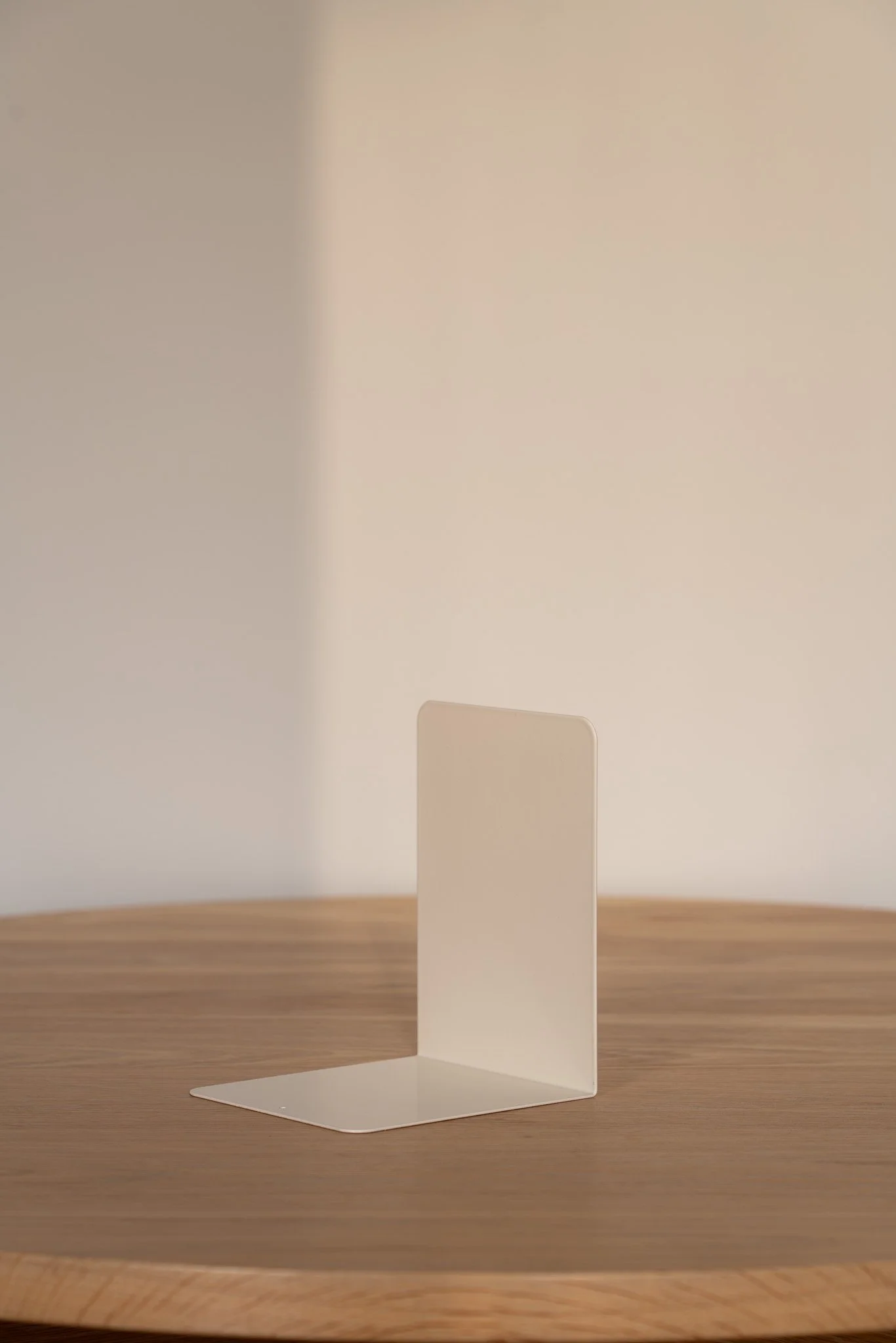 kunsik-railshelf-bookend-5.jpg