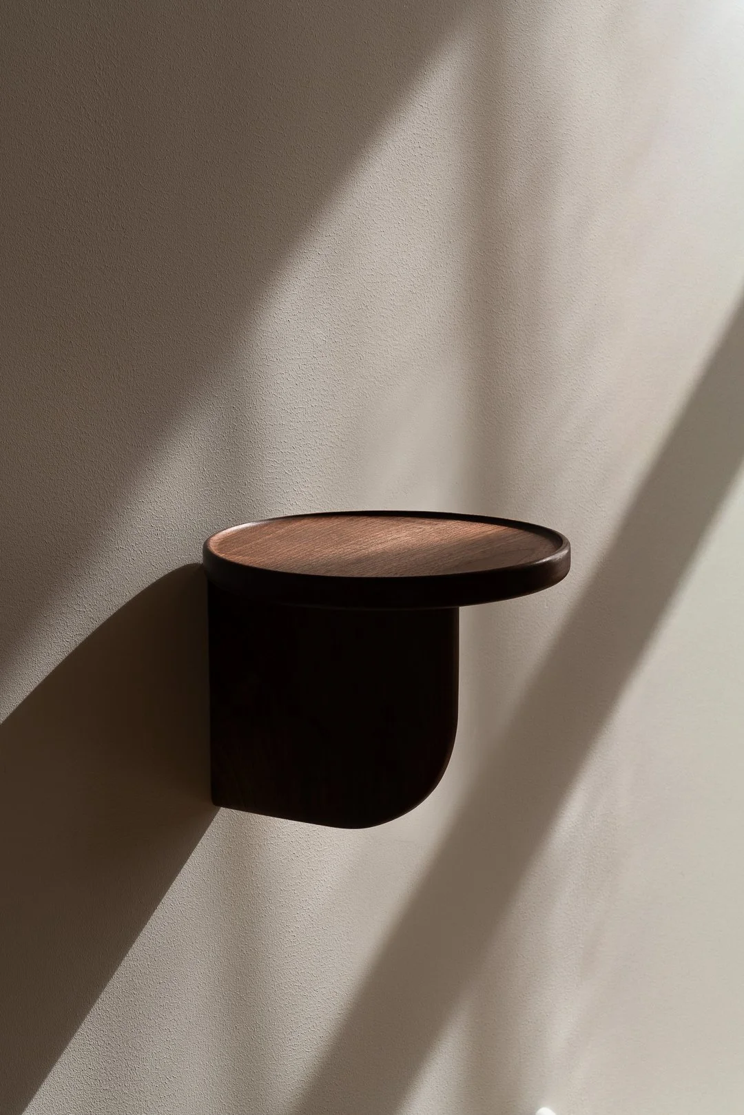 kunsik - Shelf Number - walnut - 15.jpg