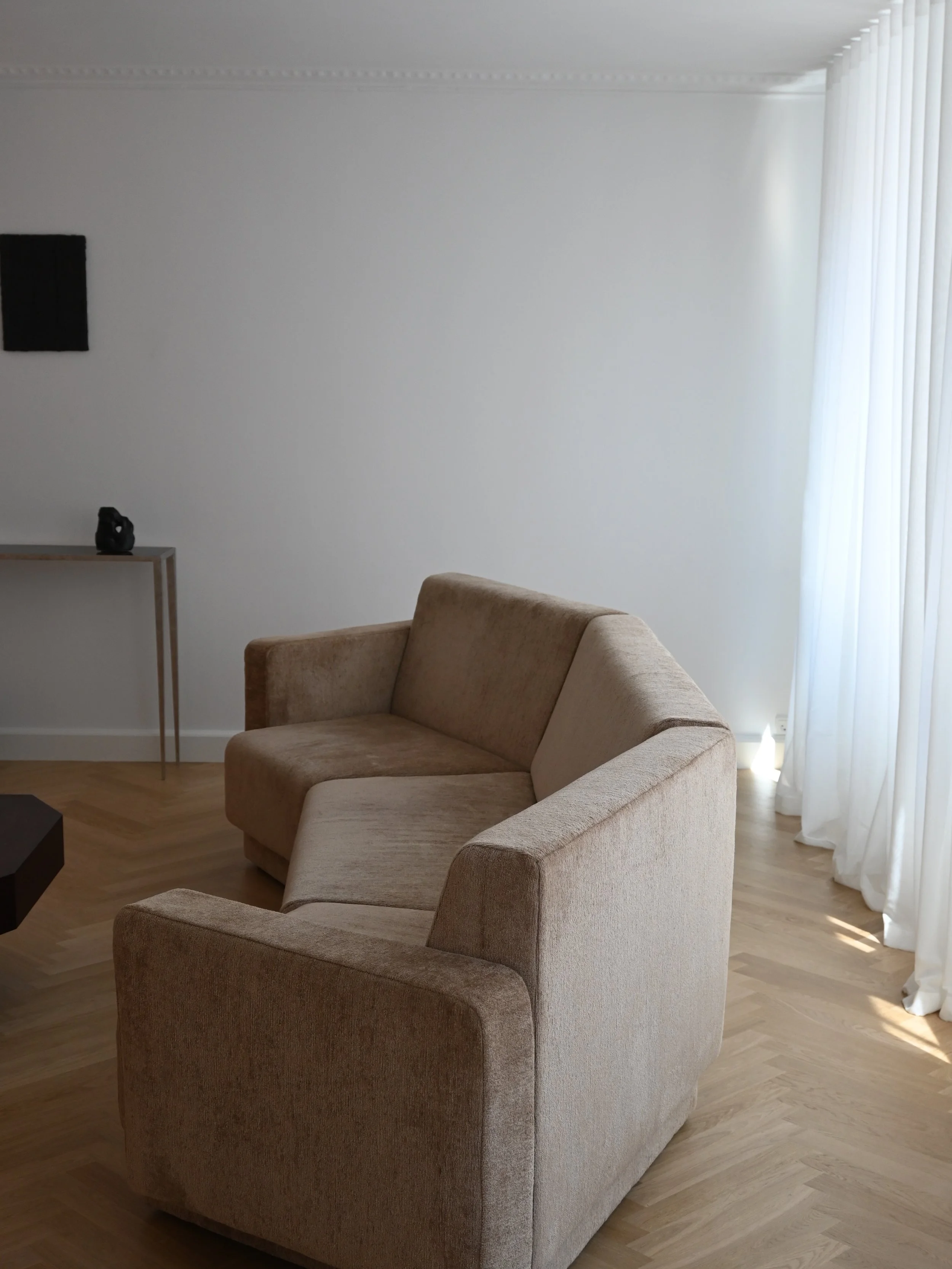 FORSEN SOFA

The Forsen Sofa Collection, designed by Caisa Leifsdotter, is available in seven different configurations. The collection draws inspiration from her childhood summers spent at her family&rsquo;s summer house in Knappforsen in Sweden. As 