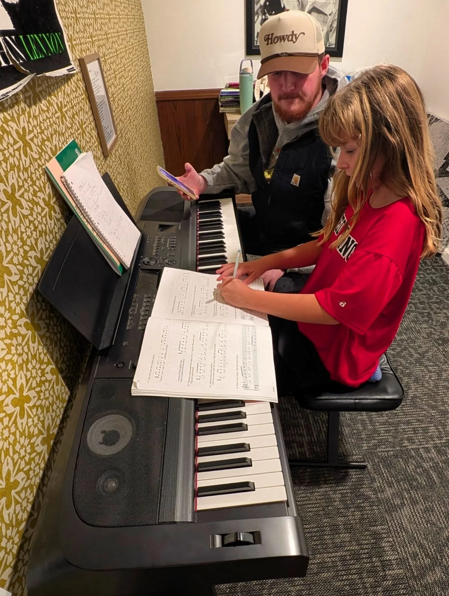 For children & adults alike- learning piano can help to strengthen focus & memory, develop patience and confidence, and foster creative expression! 🎹