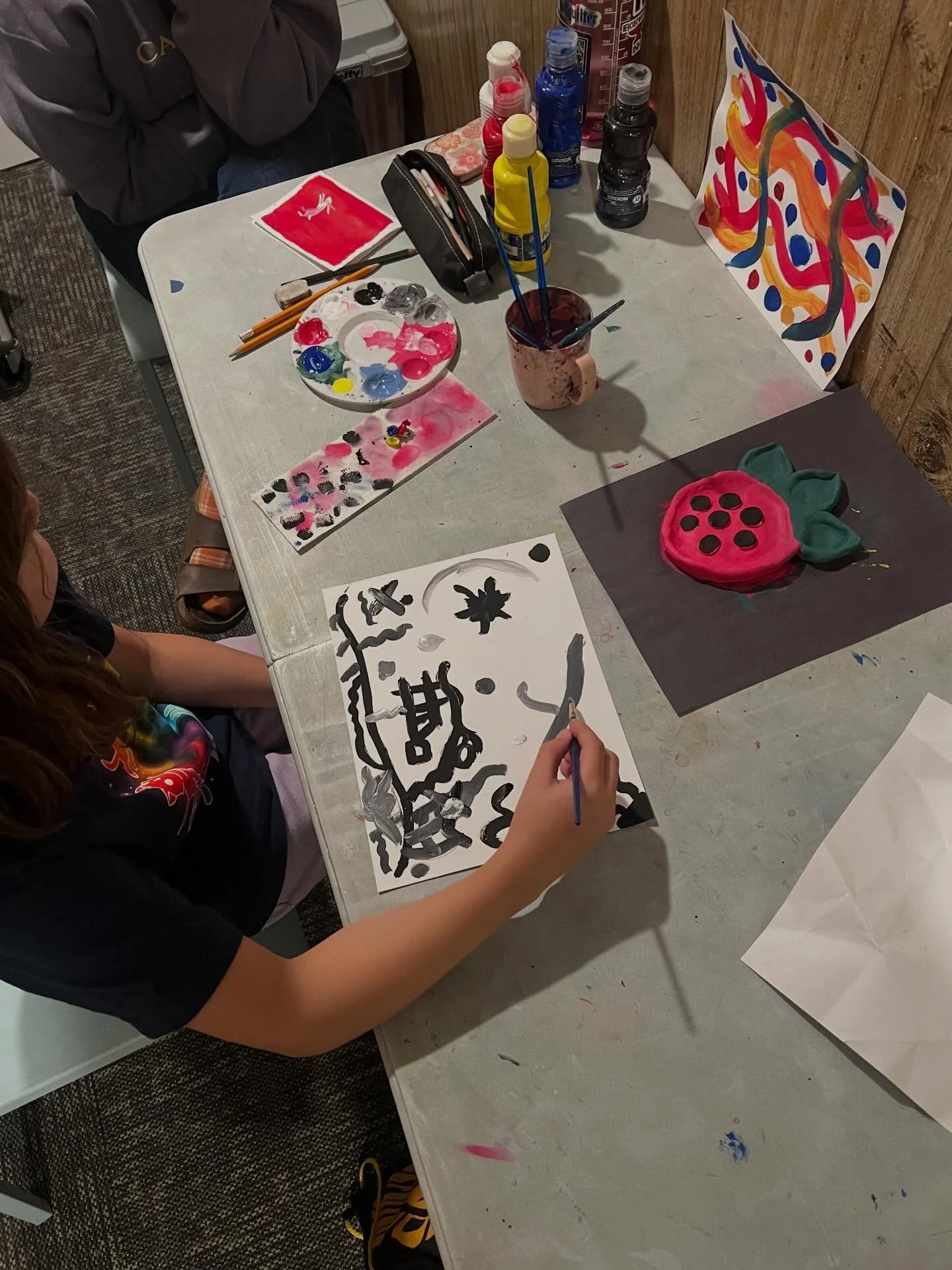 With a busy summer coming up, WE&rsquo;RE HIRING! We are looking for art teachers to join our summer teaching staff for classes at our studio and off-site this June and July. 

Interested? Email kate@billymcguigan.com ✍️ 🎨