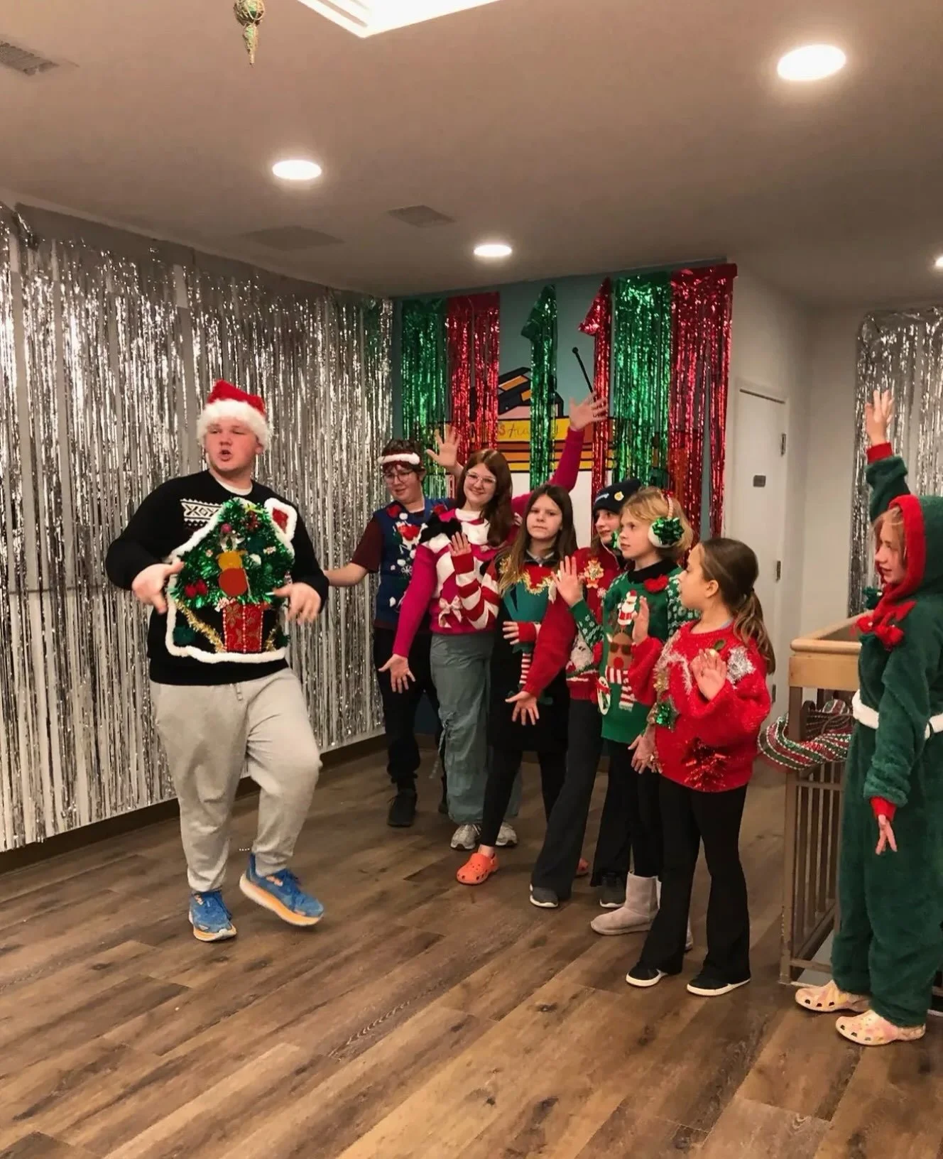 📣AUDITION ANNOUNCEMENT

Young performers are invited to audition for THE UGLY SEASONAL SWEATER SOIR&Eacute;E (youth edition), an original scripted musical show co-written by Kaitlyn Rudeen and Billy McGuigan! Performances run December 18-20 at our s