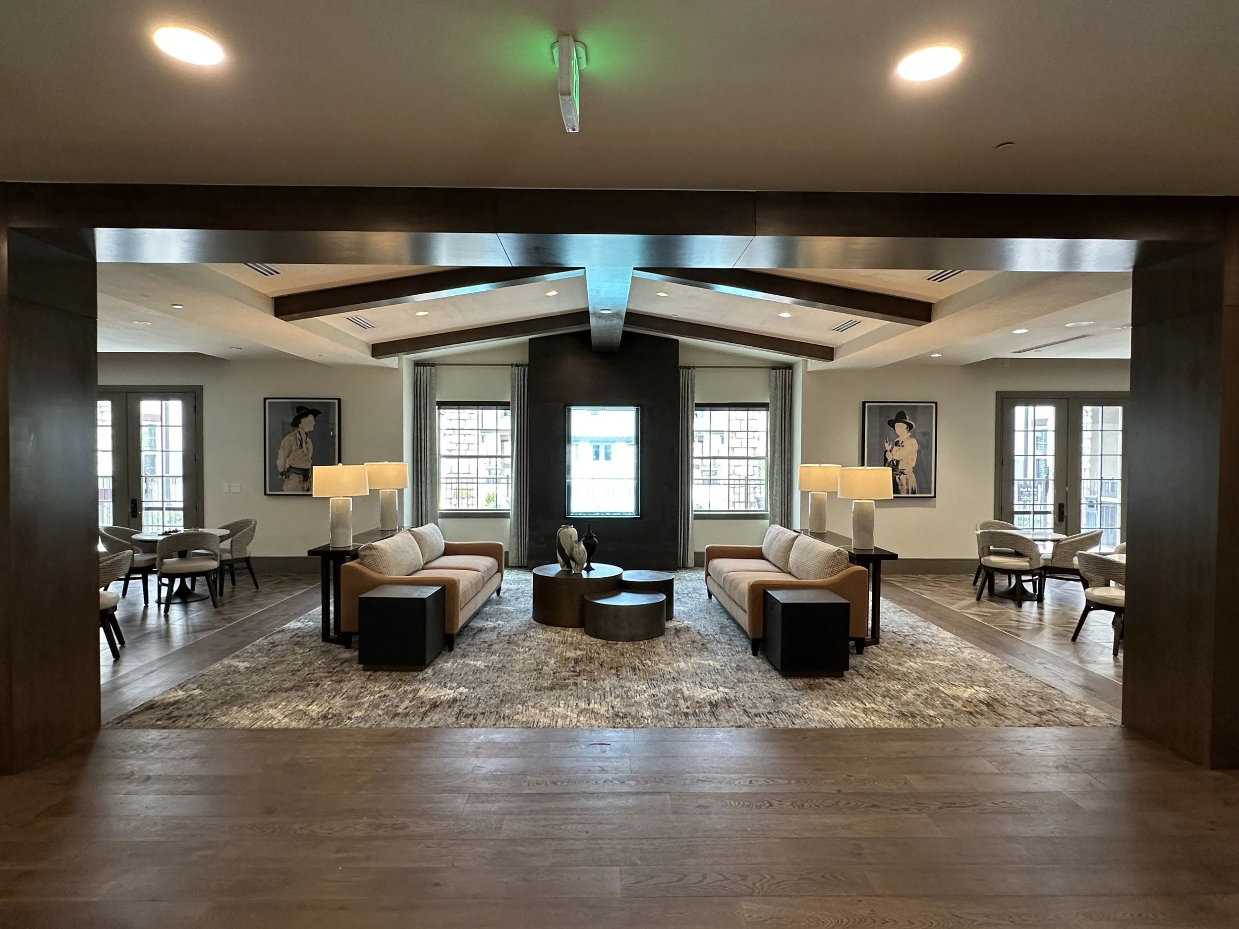 4 - Living Room.jpeg