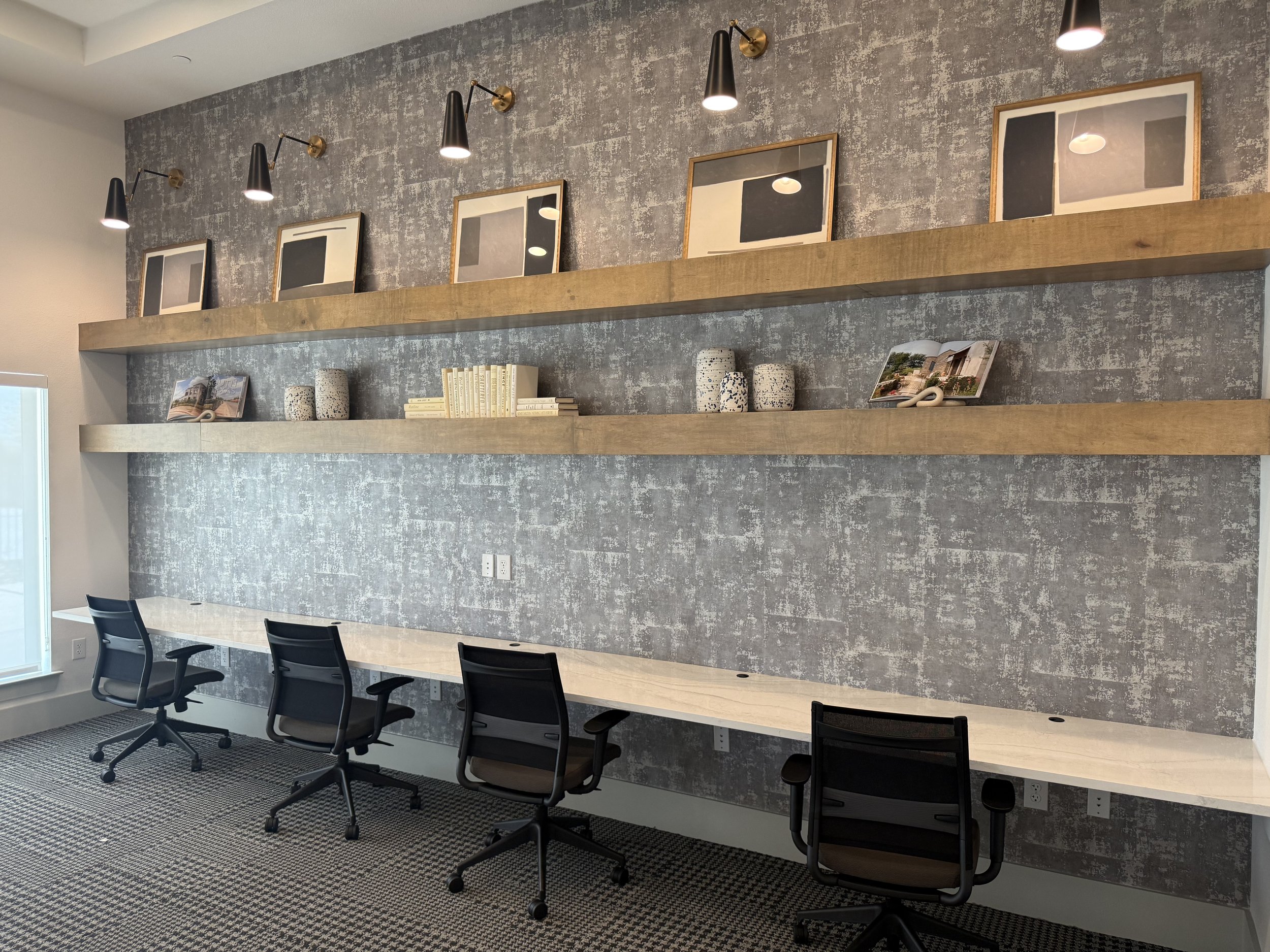 16 - Business Center.jpeg