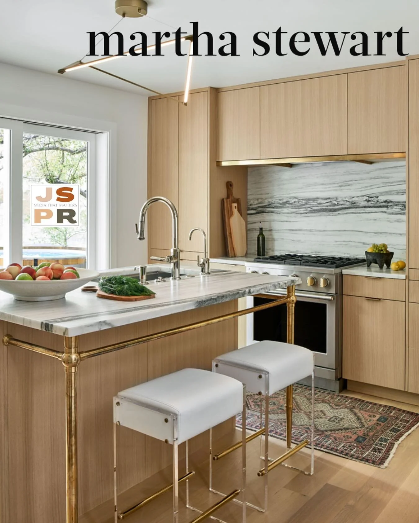 Thank you @marthastewart for including @katehartmaninteriors in your article on kitchen design! ✏️ @hmbien 📸 @davidpatterson 🌿@tawneywaldo