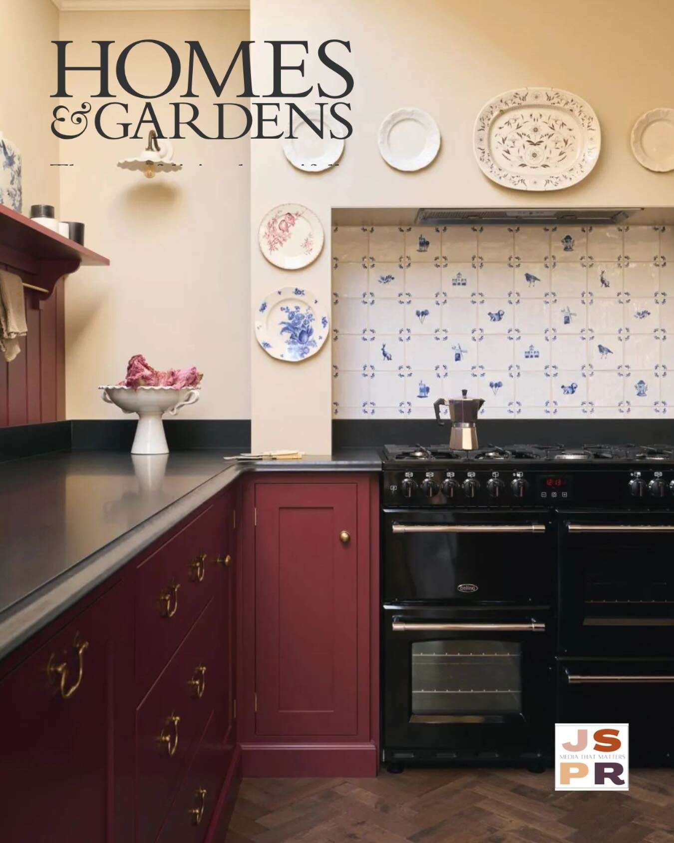 Thank you to @homesandgardensofficial for featuring @ellie_christopher in your 2026 kitchen trends roundup. Delft blue and white tile is timeless, soulful, and adds a layered, collected story to any kitchen. 💙 ✏️ @mollymalsom 📸 @devolkitchens
